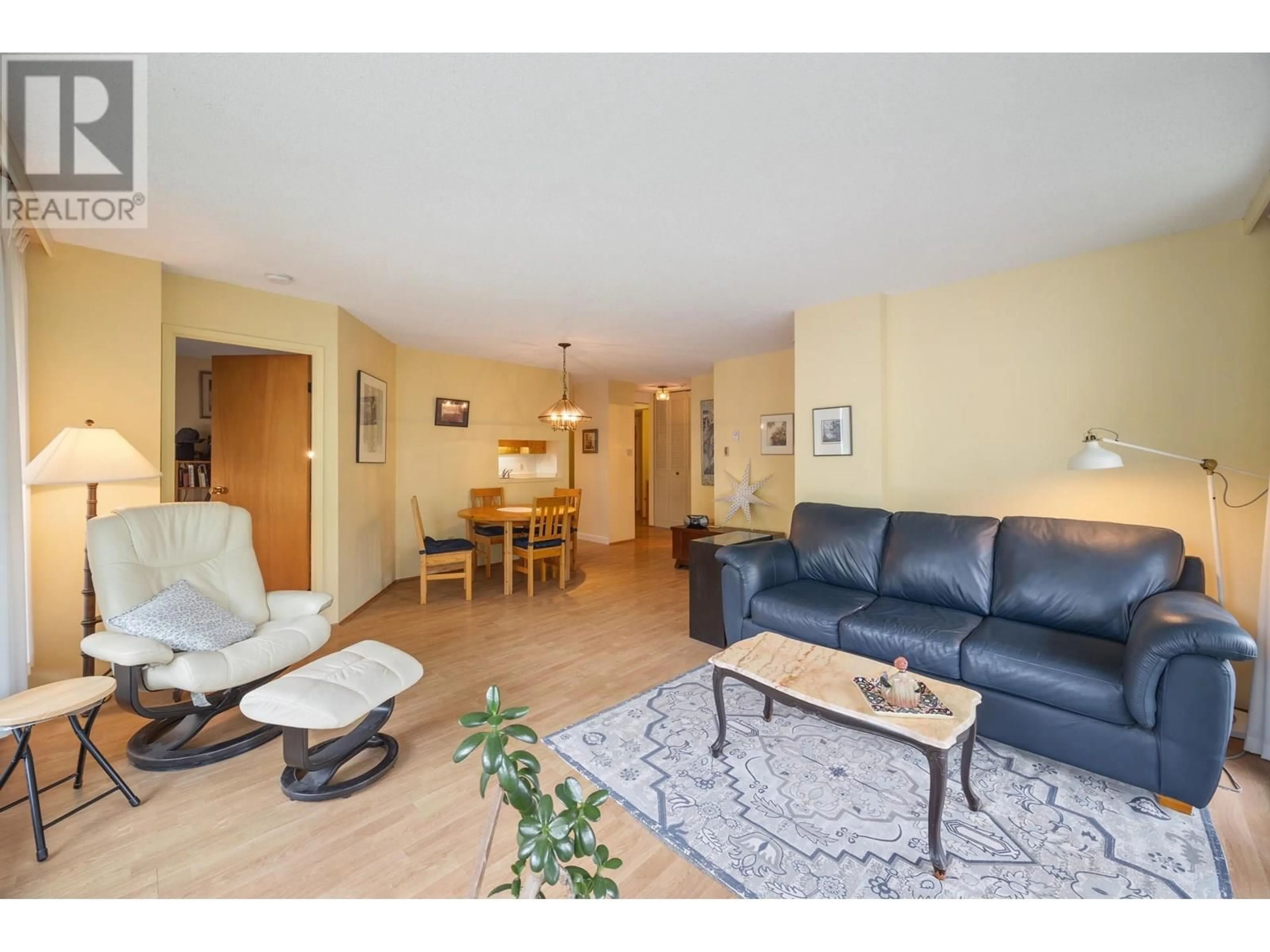 Living room with furniture, unknown for 406 - 4165 MAYWOOD STREET, Burnaby British Columbia V5H4E3