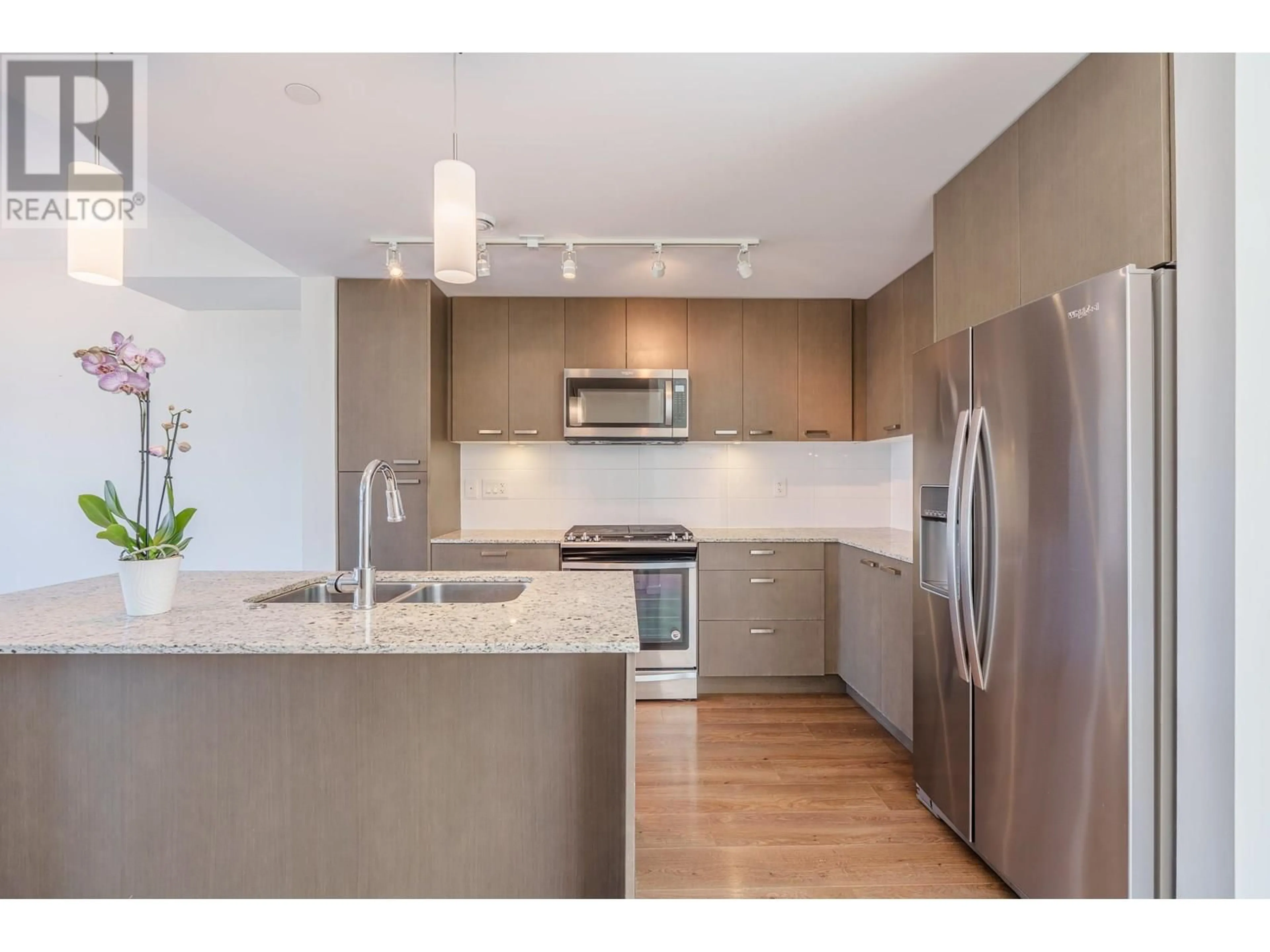 Open concept kitchen, unknown for 5954 BEACHGATE LANE, Sechelt British Columbia V7Z0S2