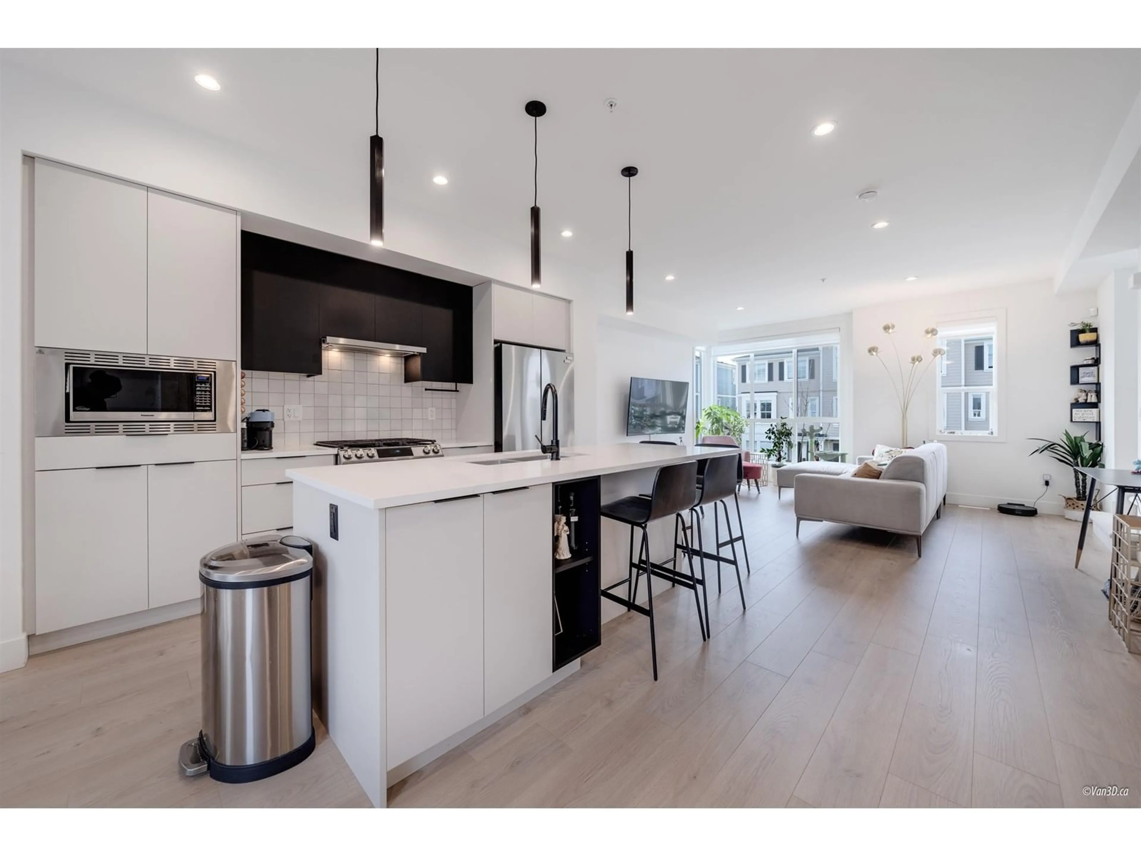 Open concept kitchen, unknown for 95 - 7670 207, Langley British Columbia V2Y3N7
