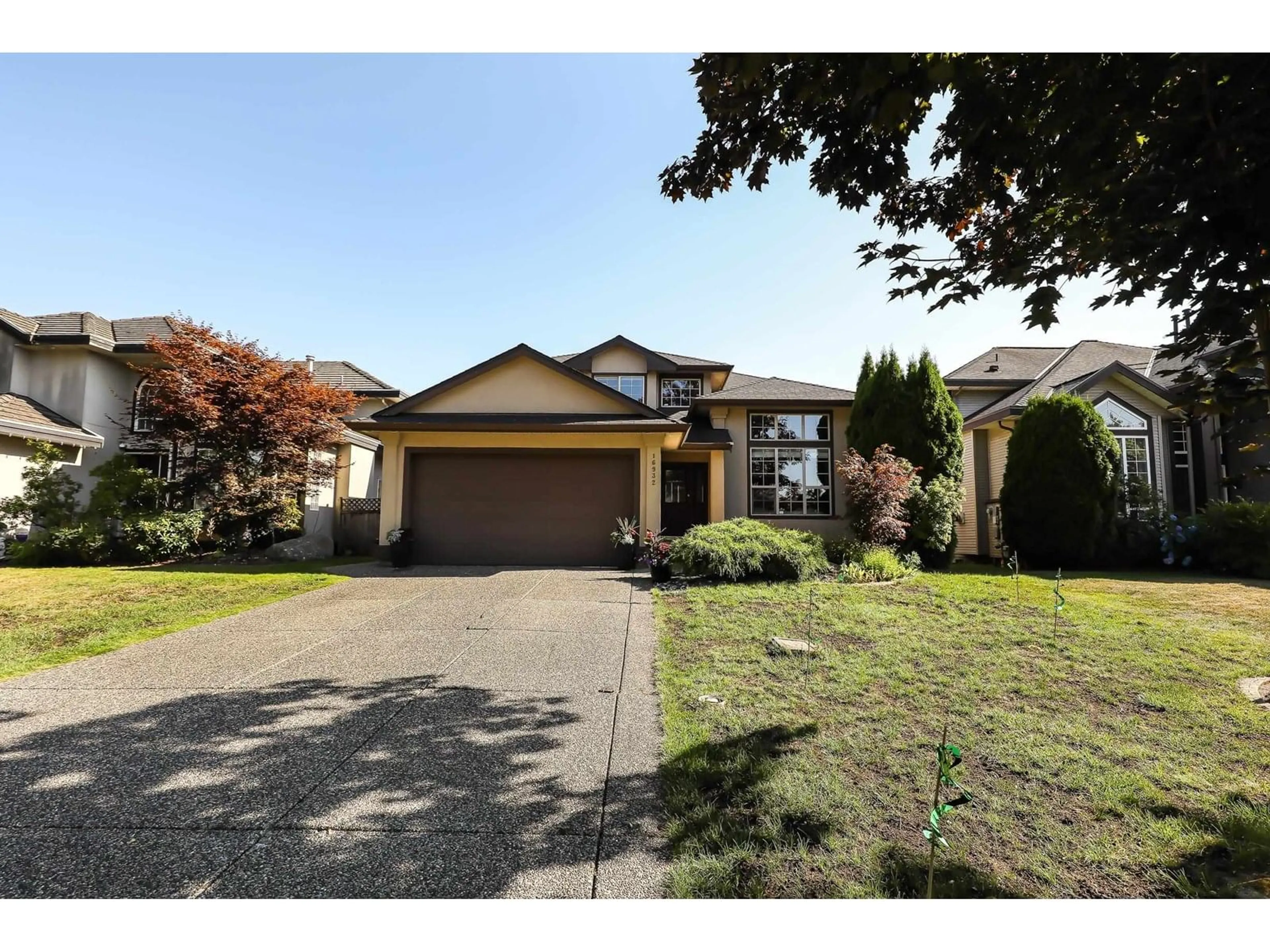 Unknown for 16932 60A, Surrey British Columbia V3S8X5