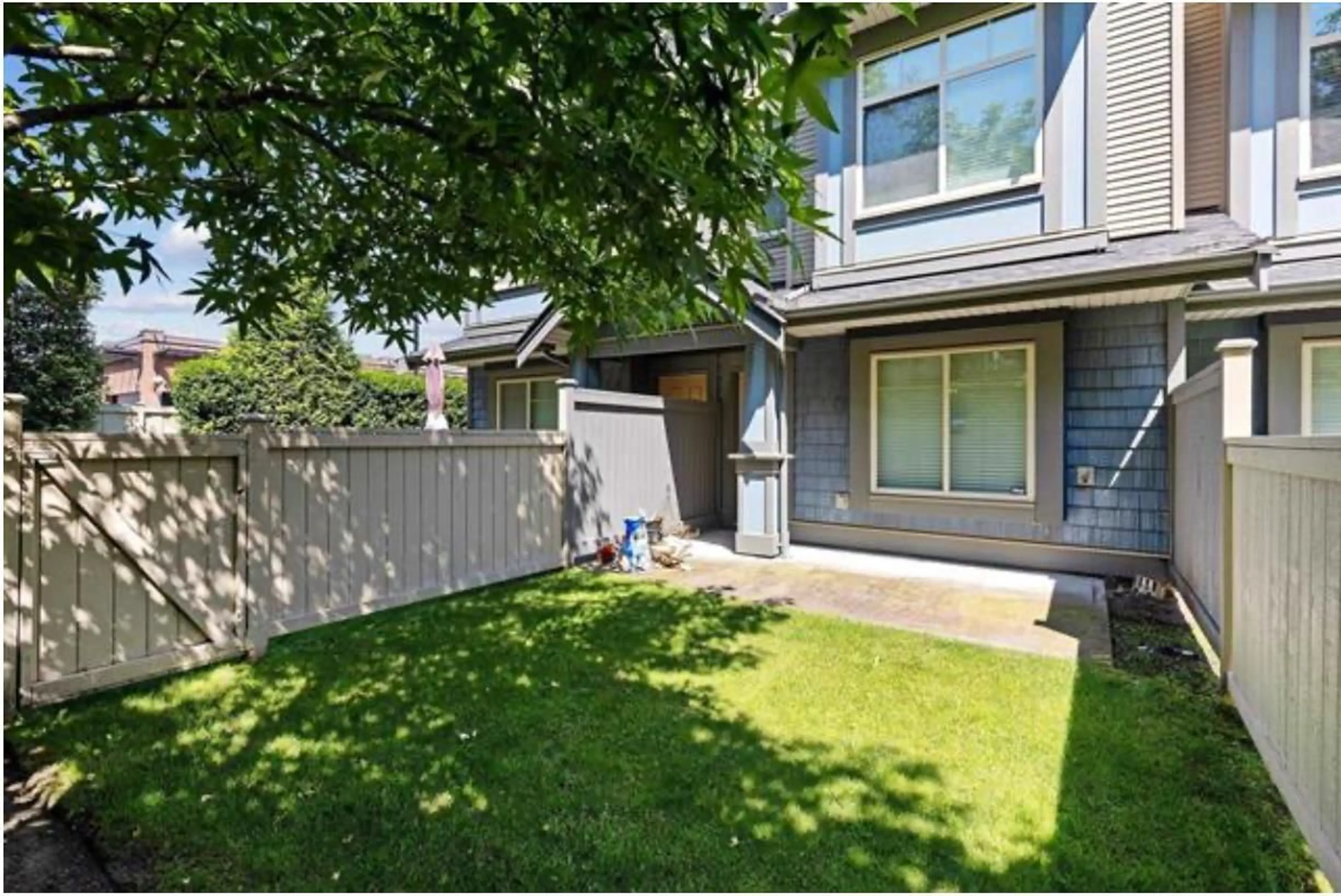 Patio, street for 23 - 7121 192, Surrey British Columbia V4N6K6