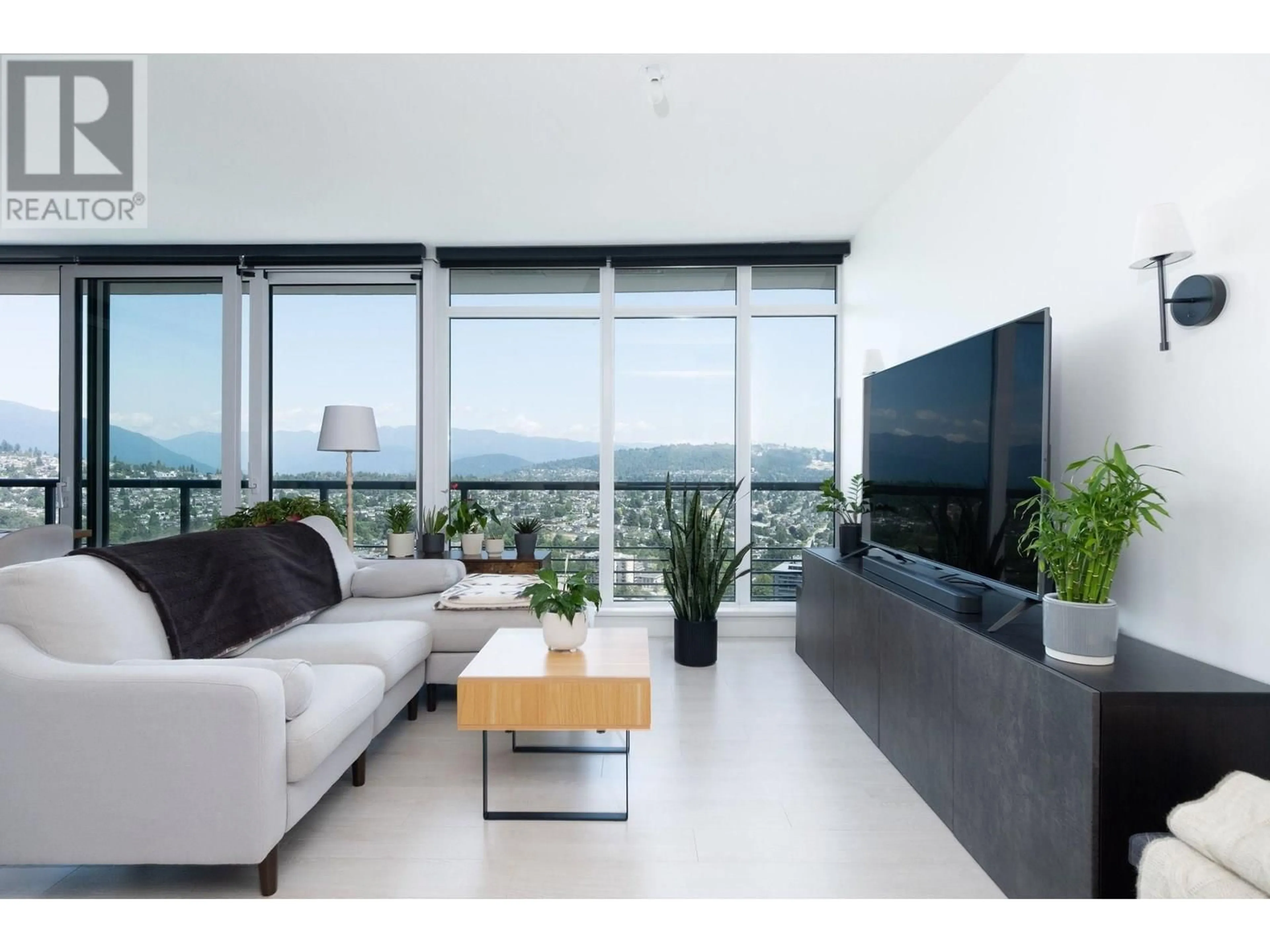 Living room with furniture, unknown for 4103 - 4720 LOUGHEED HIGHWAY, Burnaby British Columbia V5C0M8