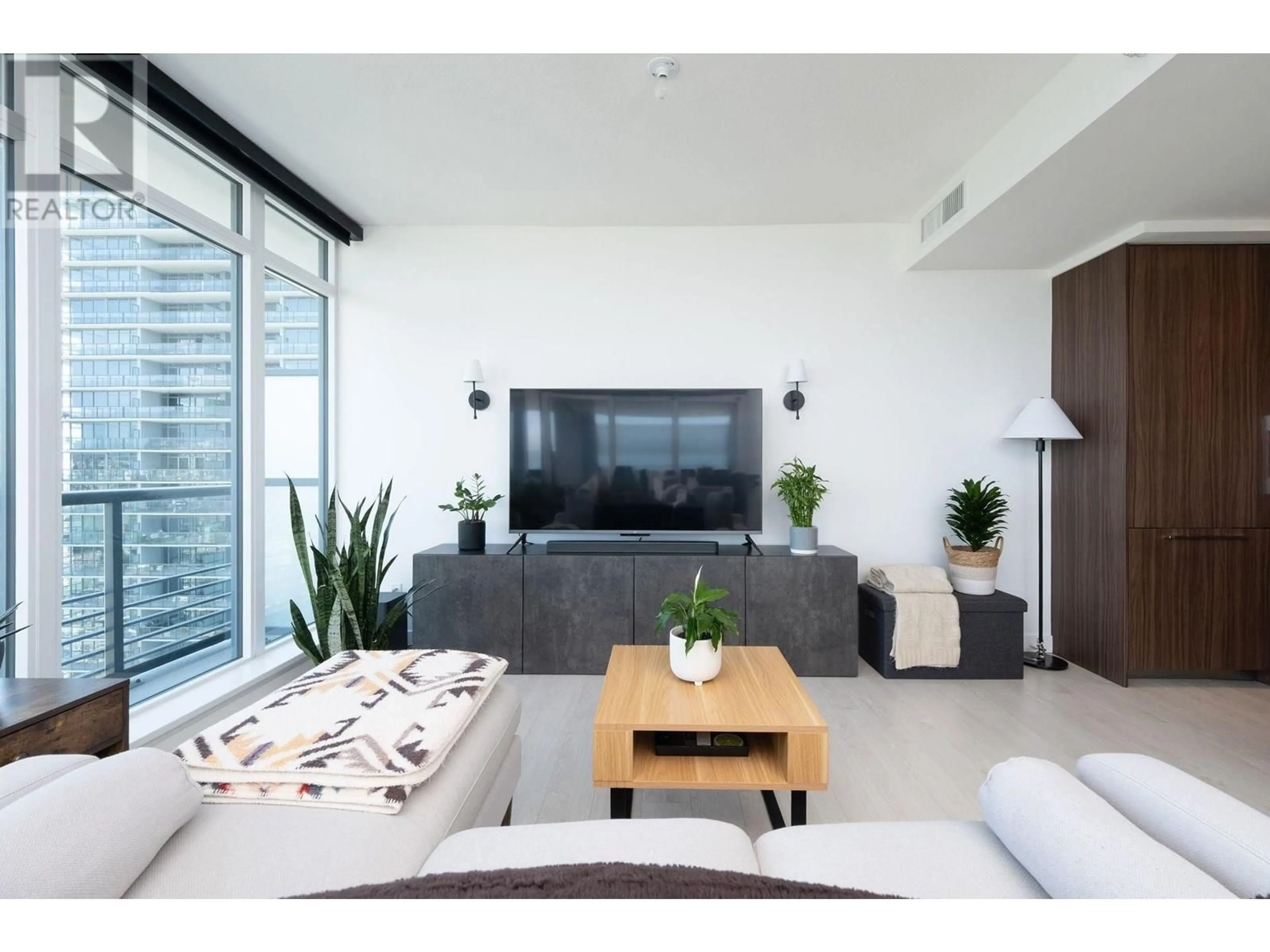 Living room with furniture, unknown for 4103 - 4720 LOUGHEED HIGHWAY, Burnaby British Columbia V5C0M8