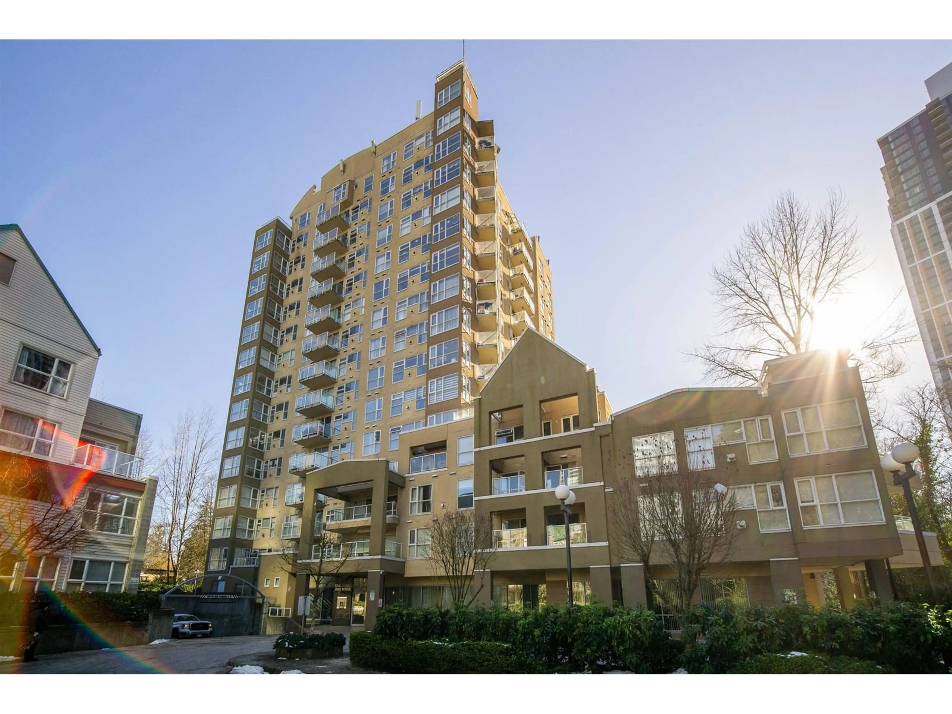 Unknown for 701 - 9830 WHALLEY, Surrey British Columbia V3T5S7