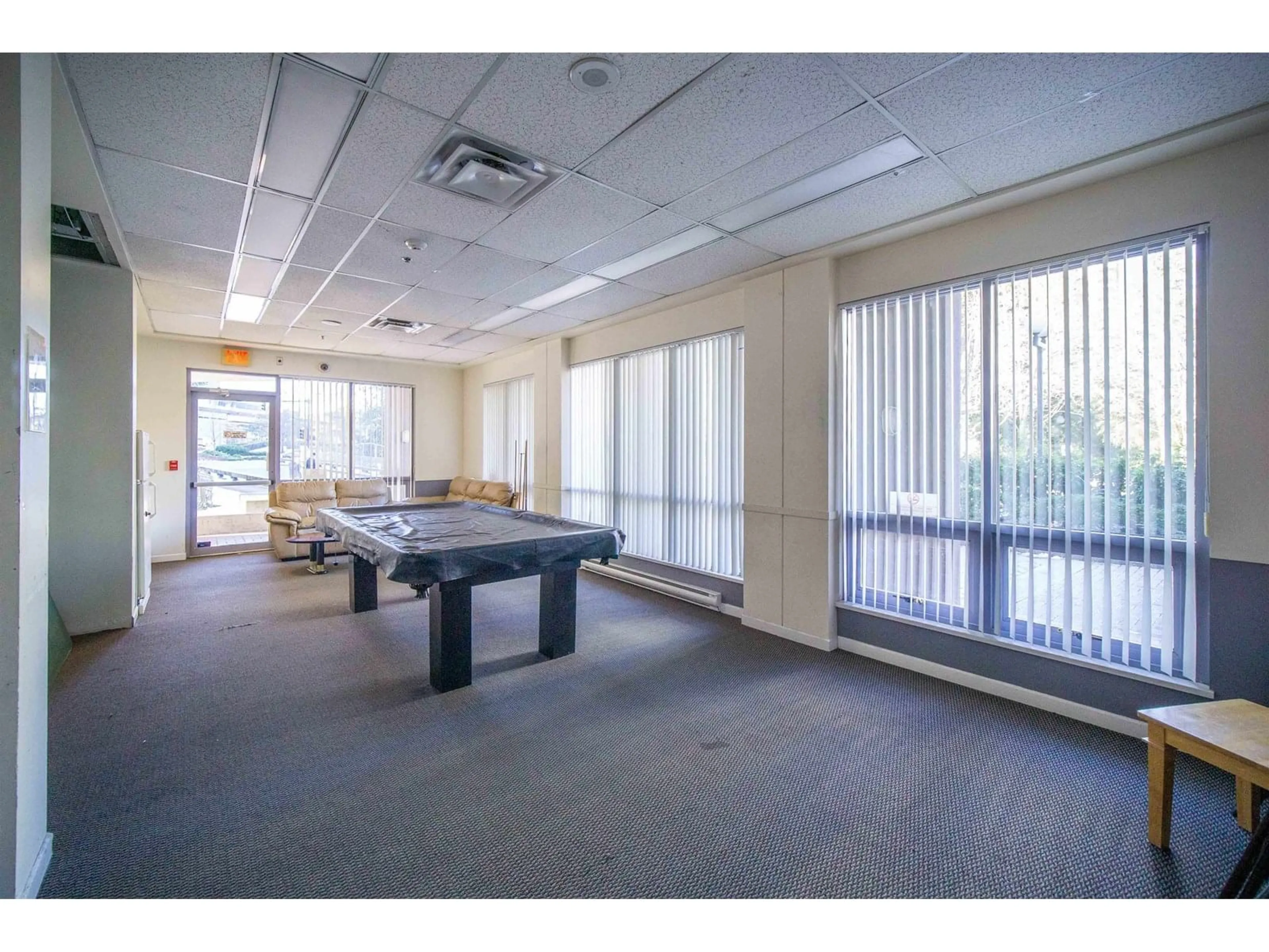 Unknown for 701 - 9830 WHALLEY, Surrey British Columbia V3T5S7