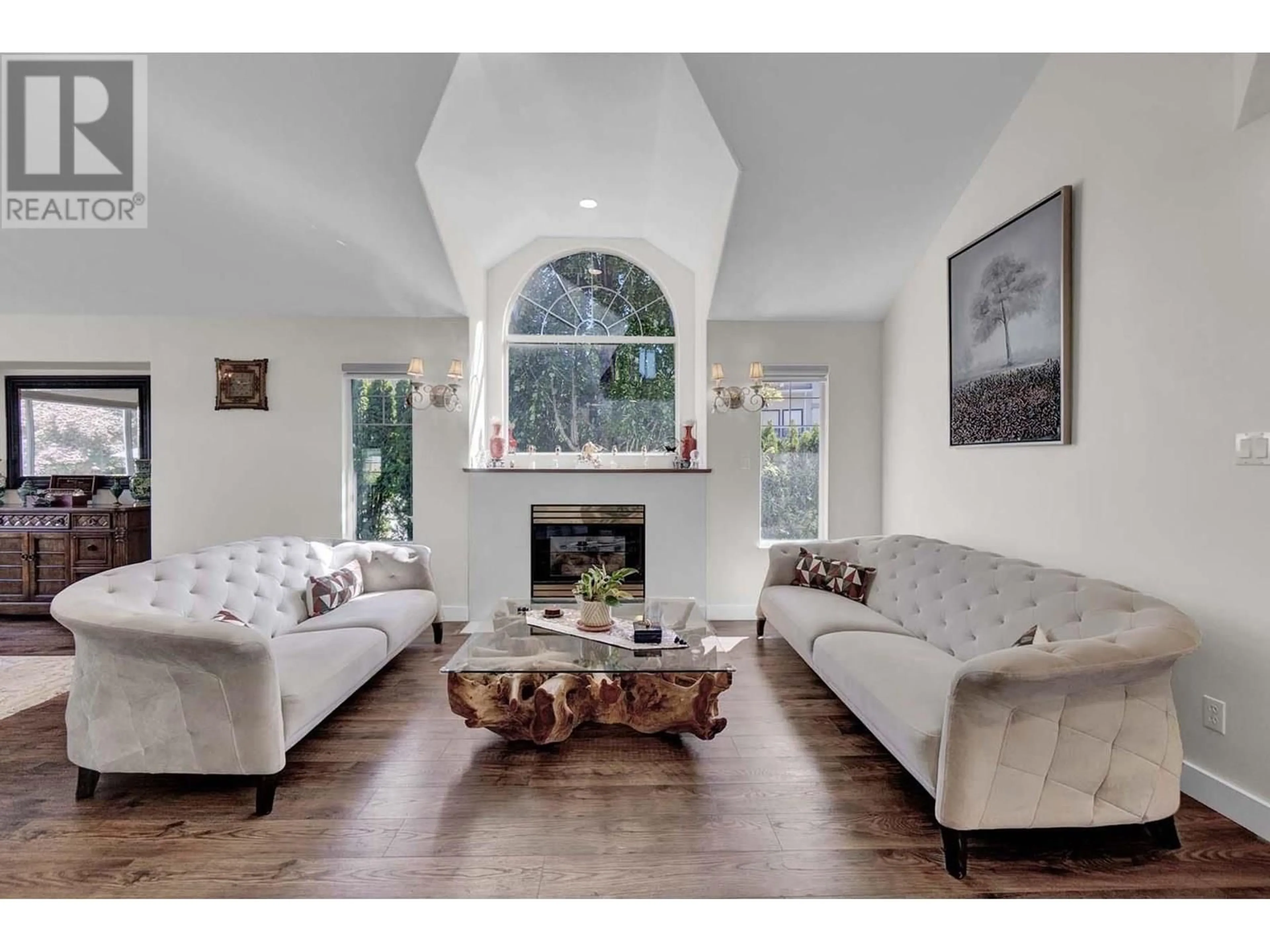 Living room with furniture, unknown for 1512 EAGLE MOUNTAIN DRIVE, Coquitlam British Columbia V3E2Y6
