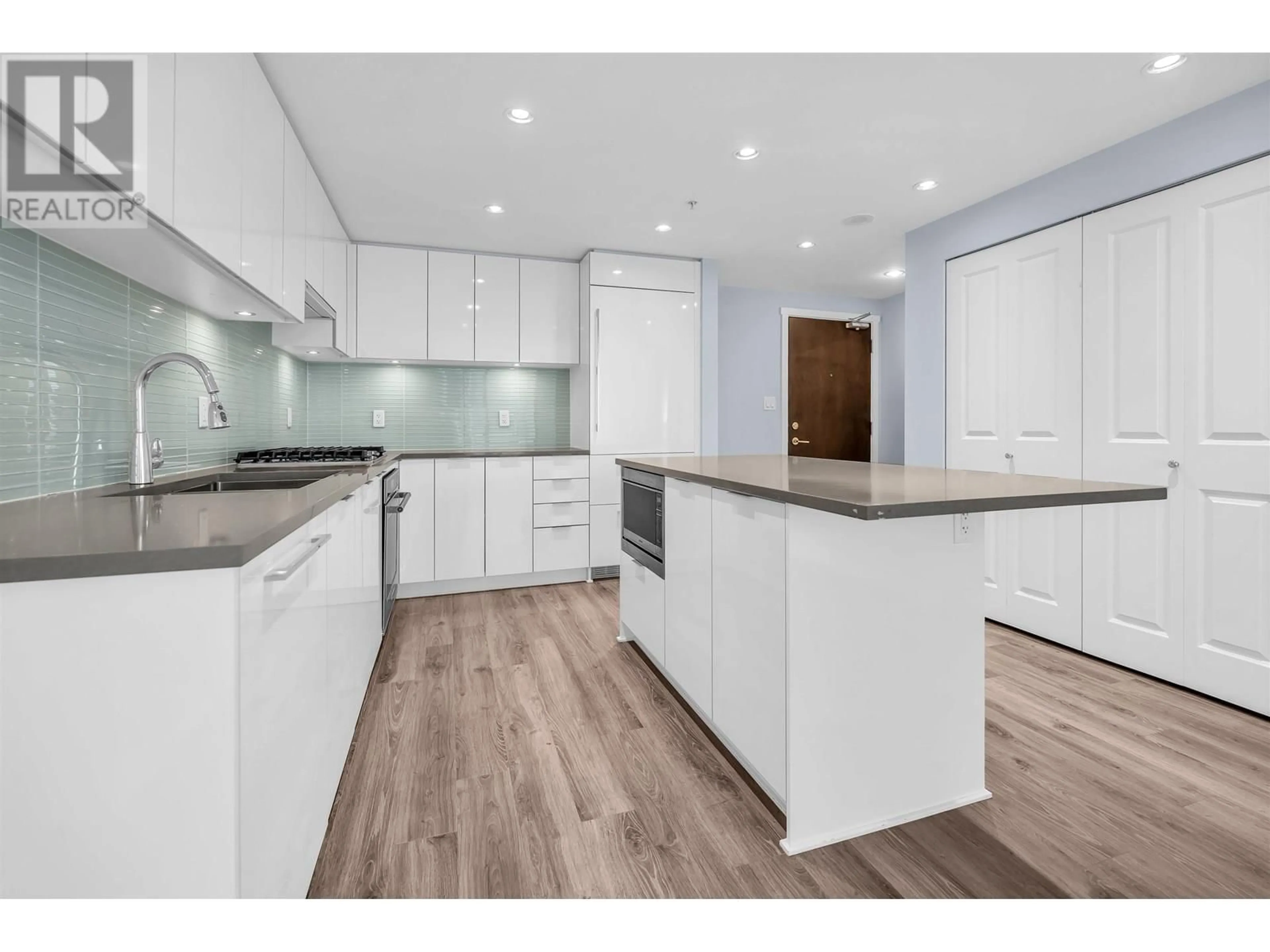 Open concept kitchen, unknown for 2708 - 6638 DUNBLANE AVENUE, Burnaby British Columbia V5H0G8