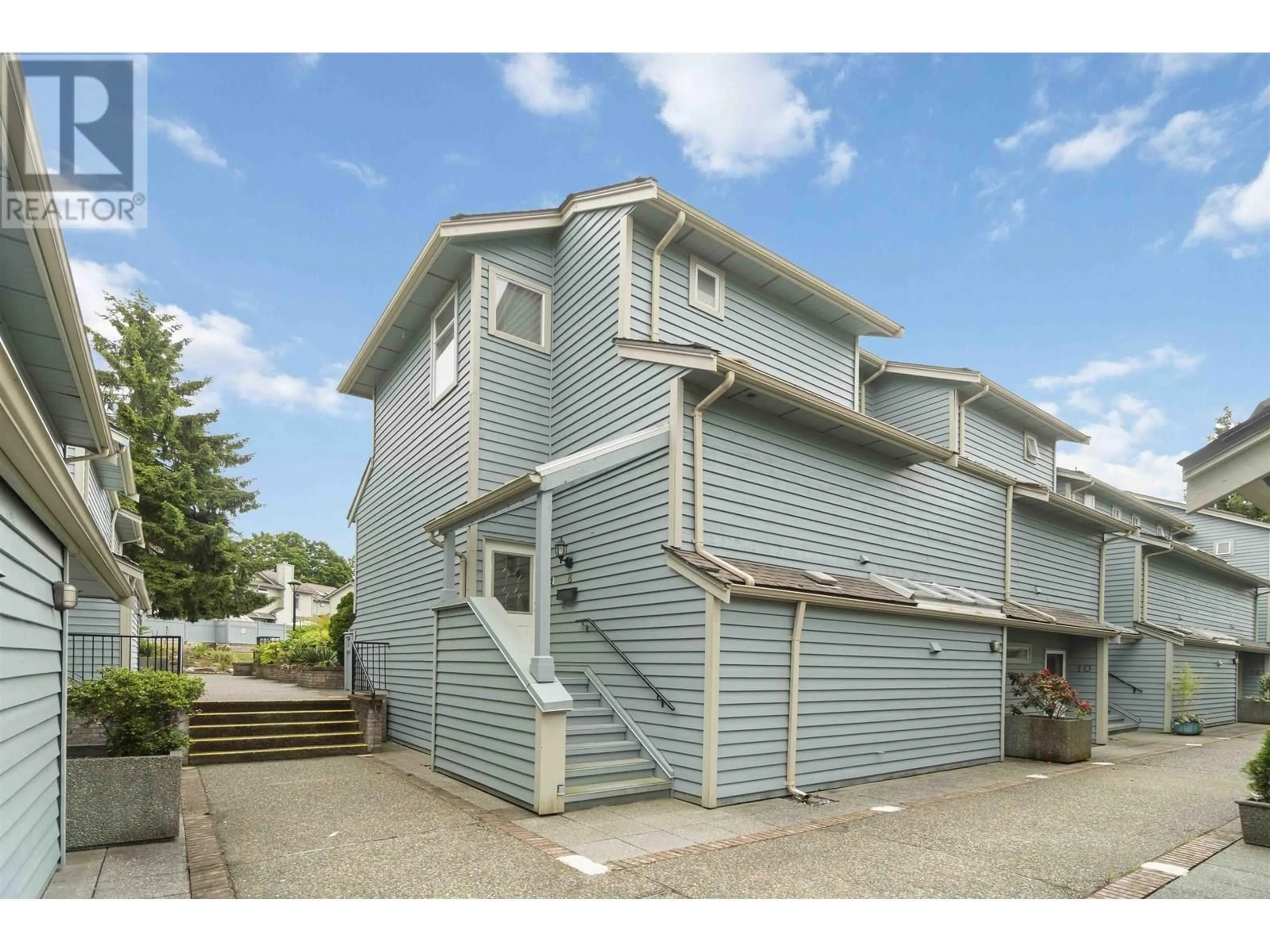 Unknown for 8 - 7150 BARNET ROAD, Burnaby British Columbia V5A4S6