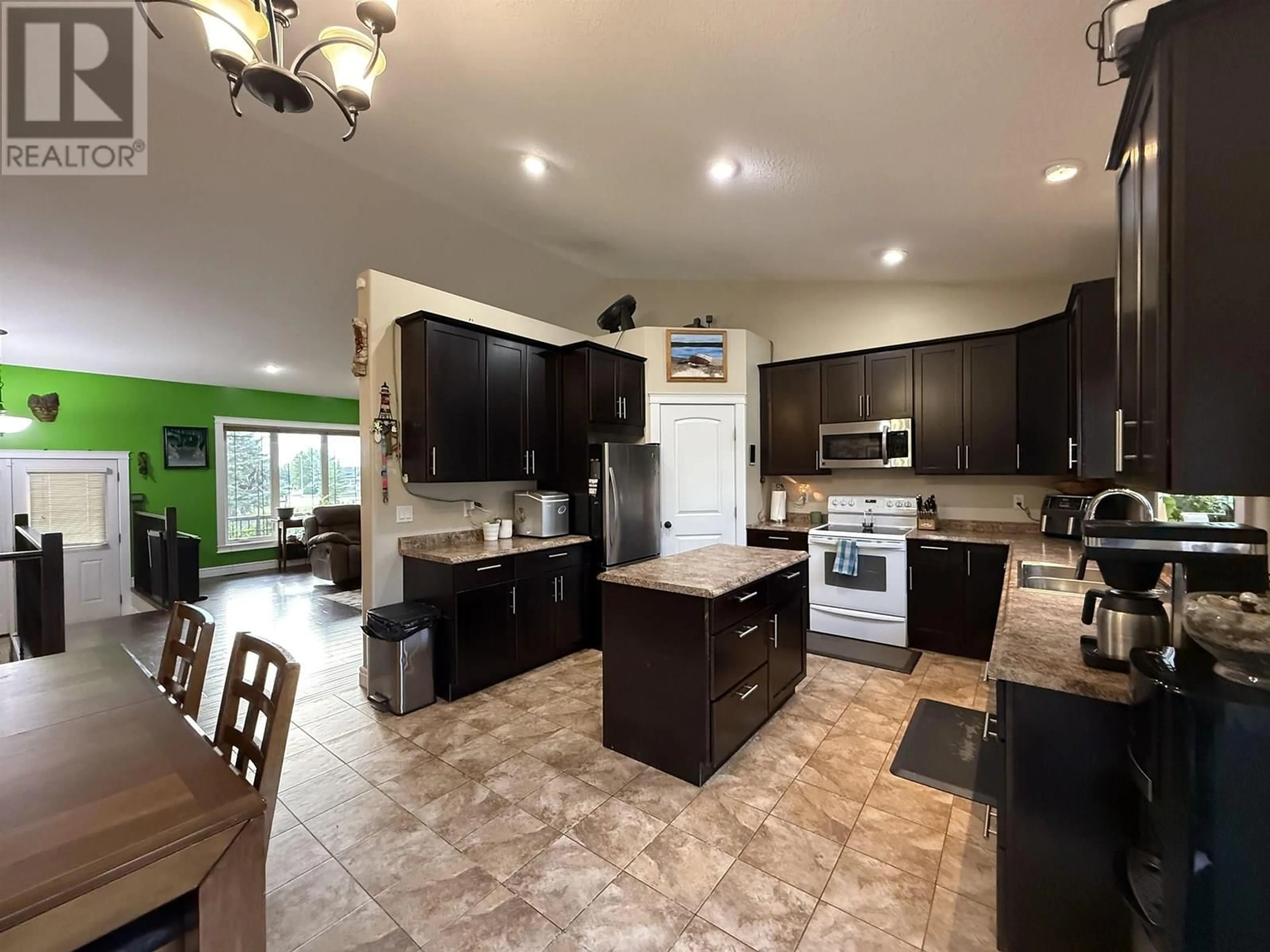 Open concept kitchen, ceramic/tile floor for 11115 108 STREET, Fort St. John British Columbia V1J6H1