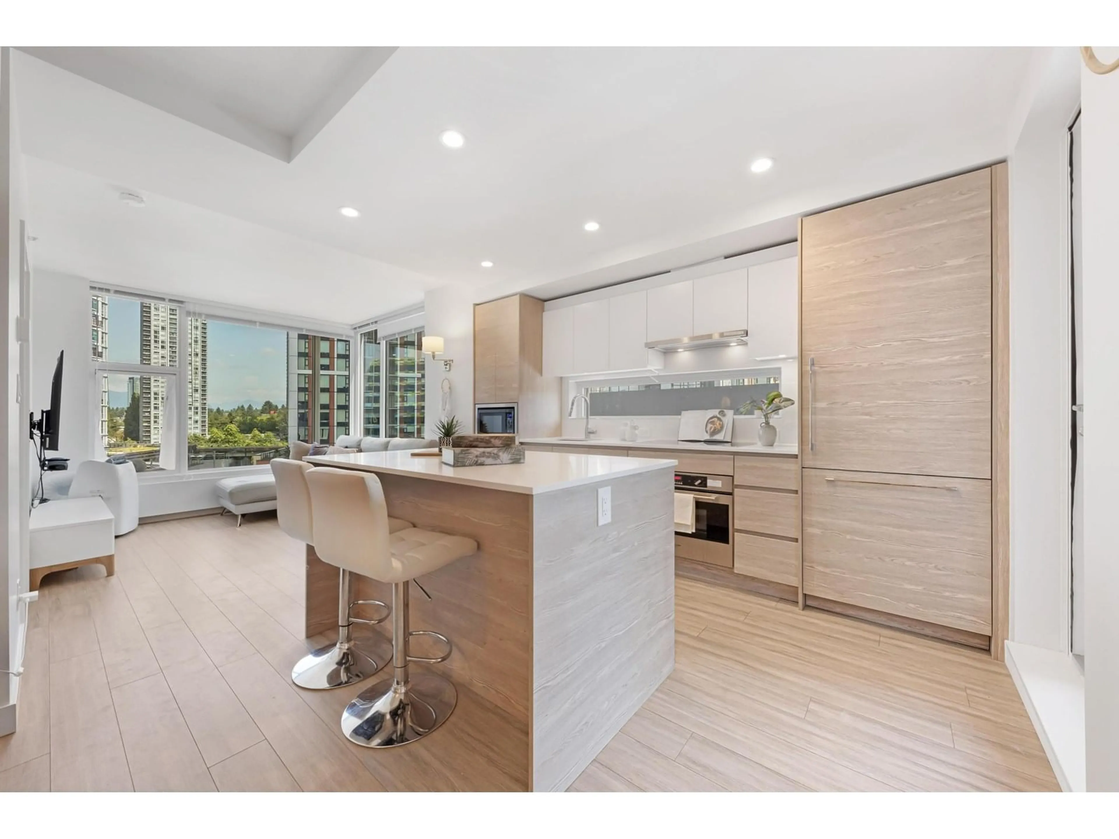 Open concept kitchen, unknown for 509 - 13655 FRASER, Surrey British Columbia V3T0P8