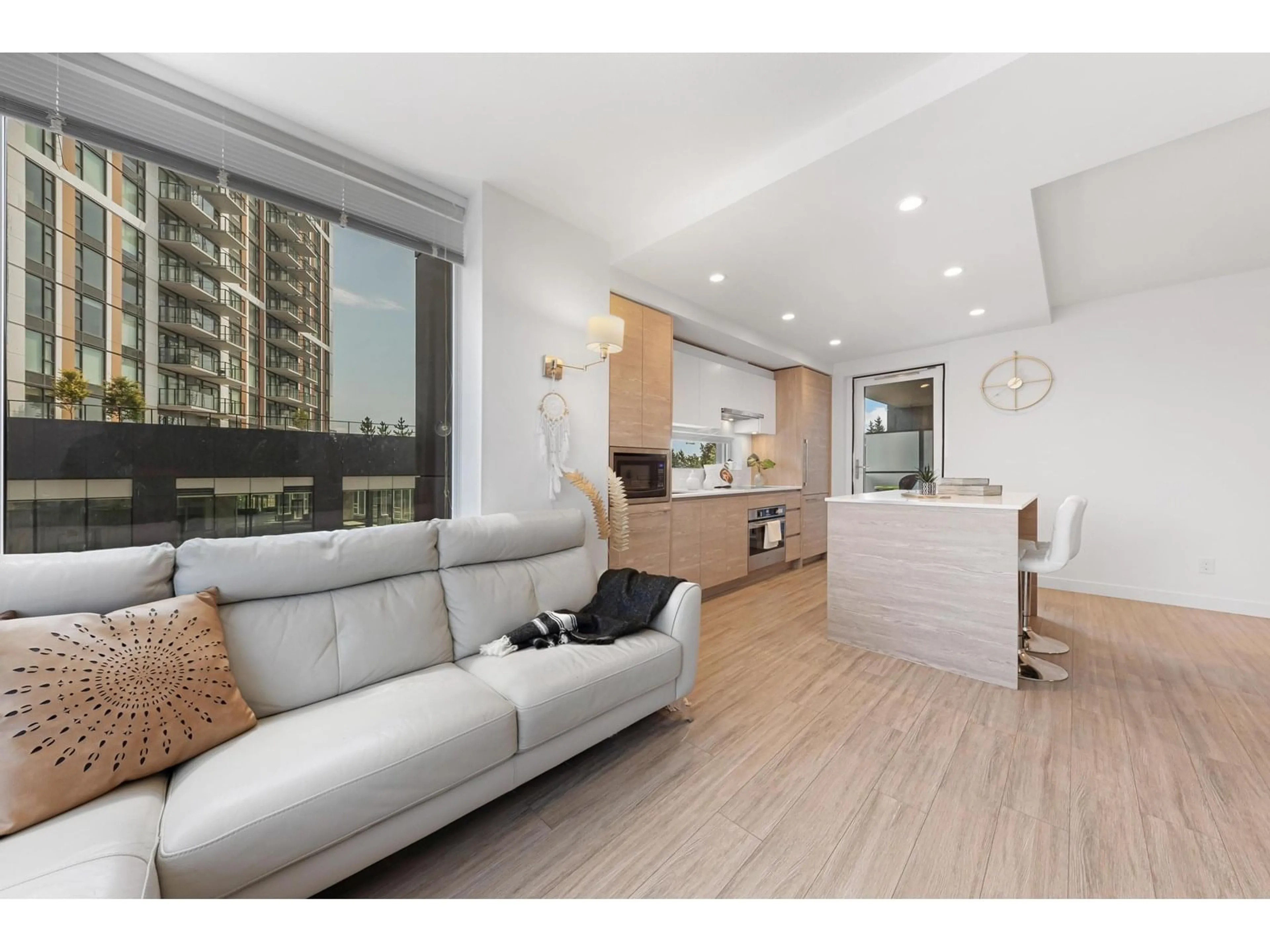 Unknown for 509 - 13655 FRASER, Surrey British Columbia V3T0P8