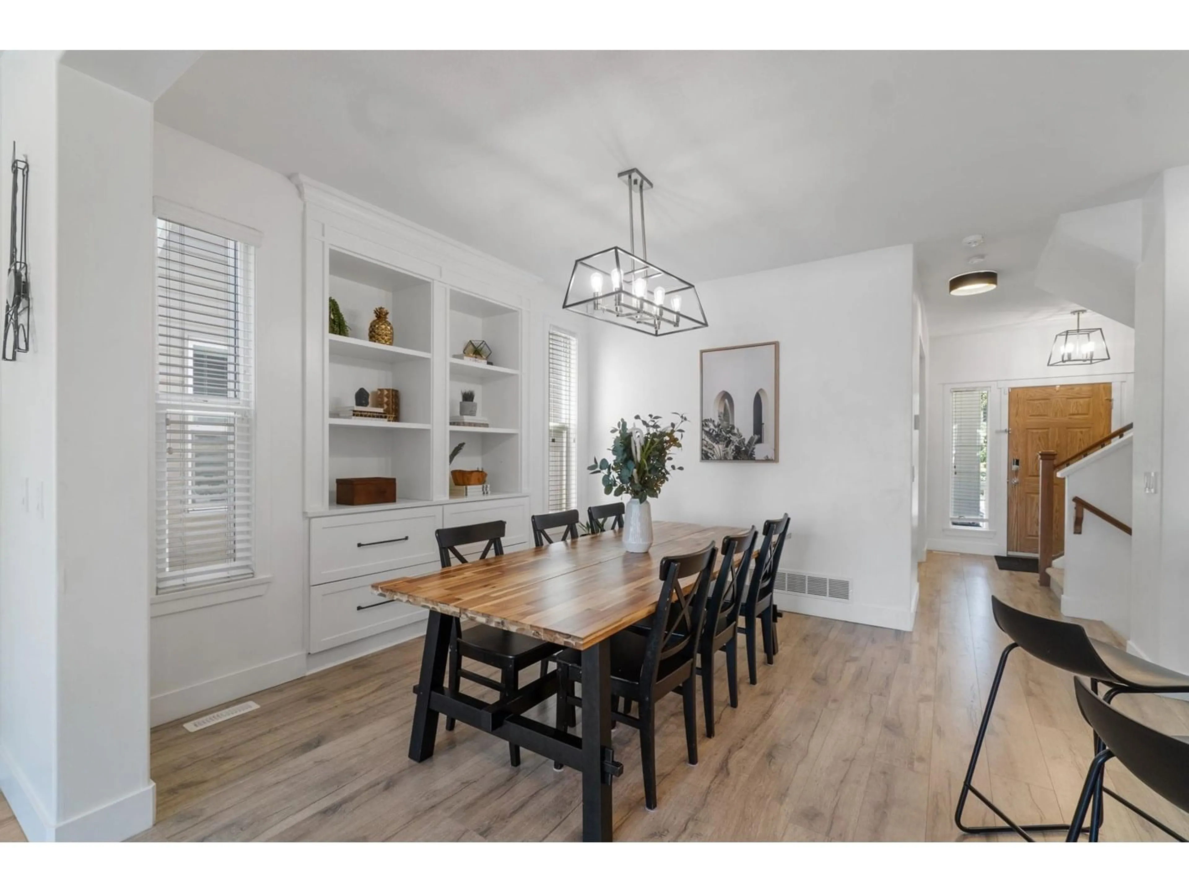Dining room, wood/laminate floor for 14691 60TH, Surrey British Columbia V3S1R5
