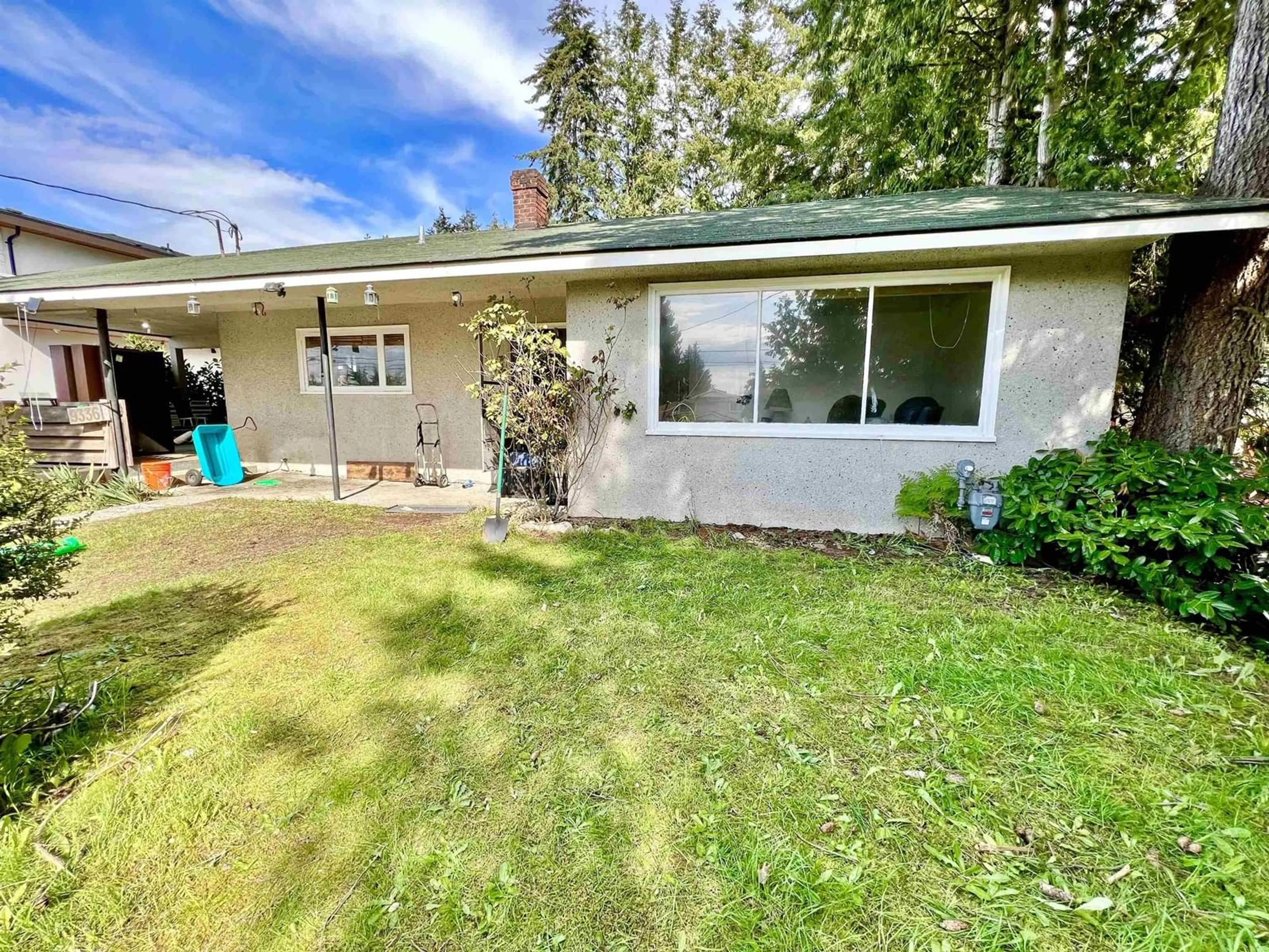 A pic from outside/outdoor area/front of a property/back of a property/a pic from drone, street for 9336 116TH, Delta British Columbia V4C5W9
