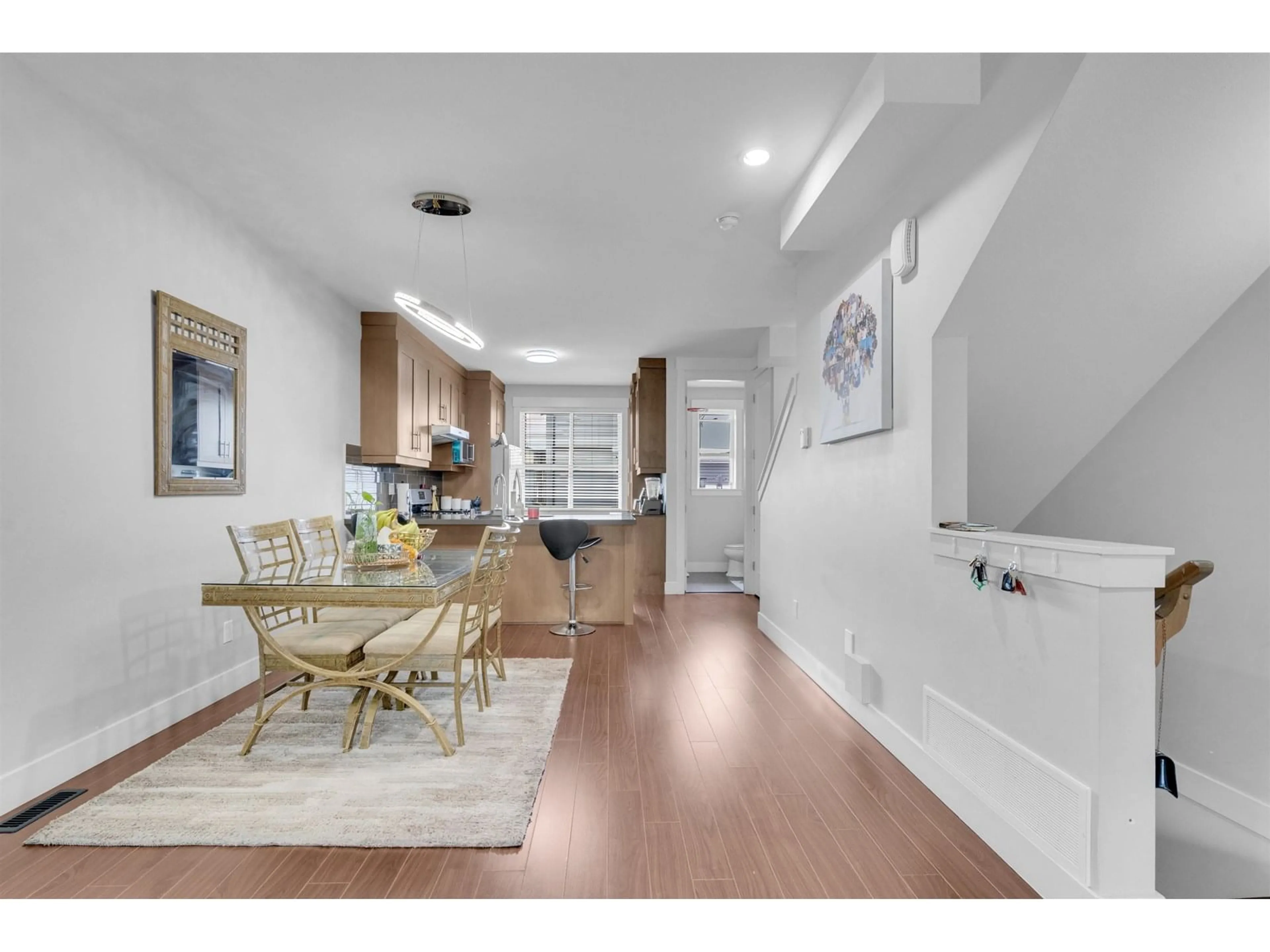 Open concept kitchen, unknown for 13 - 6162 138, Surrey British Columbia V3X0H9