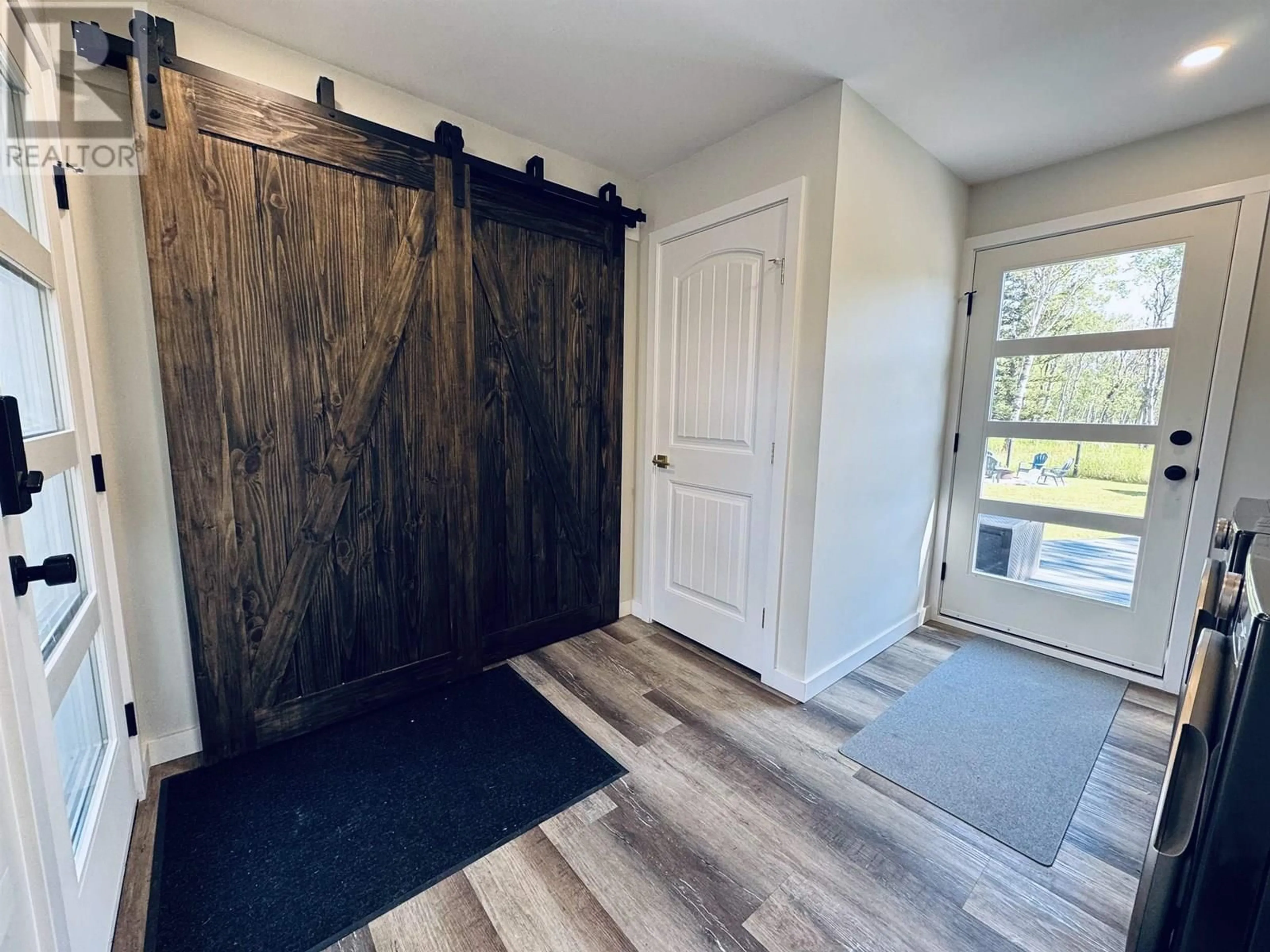 Indoor entryway for 1583 MALLARD DRIVE, Williams Lake British Columbia V2G4X4