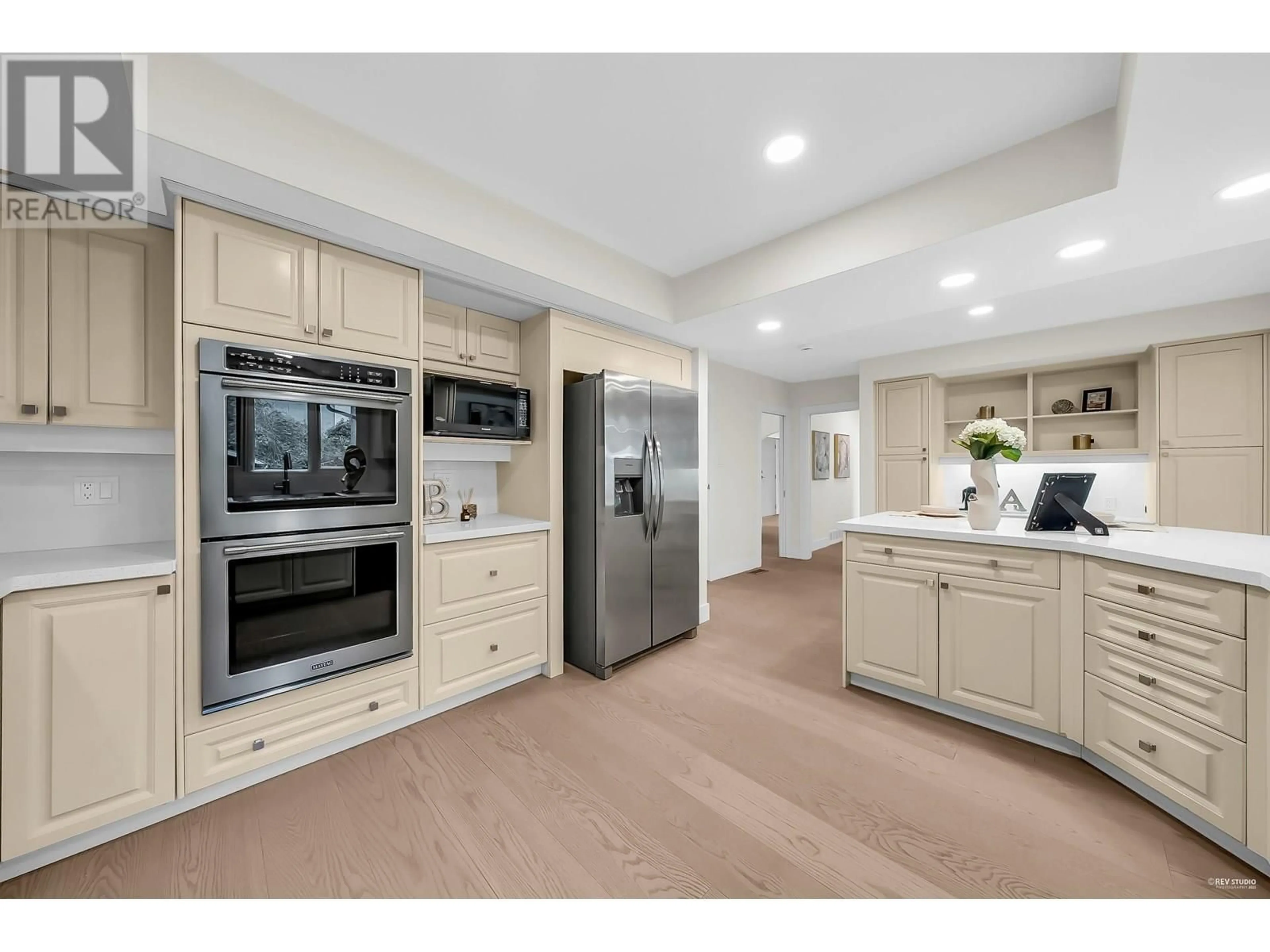 Open concept kitchen, unknown for 4030 RIPPLE ROAD, West Vancouver British Columbia V7V3K9