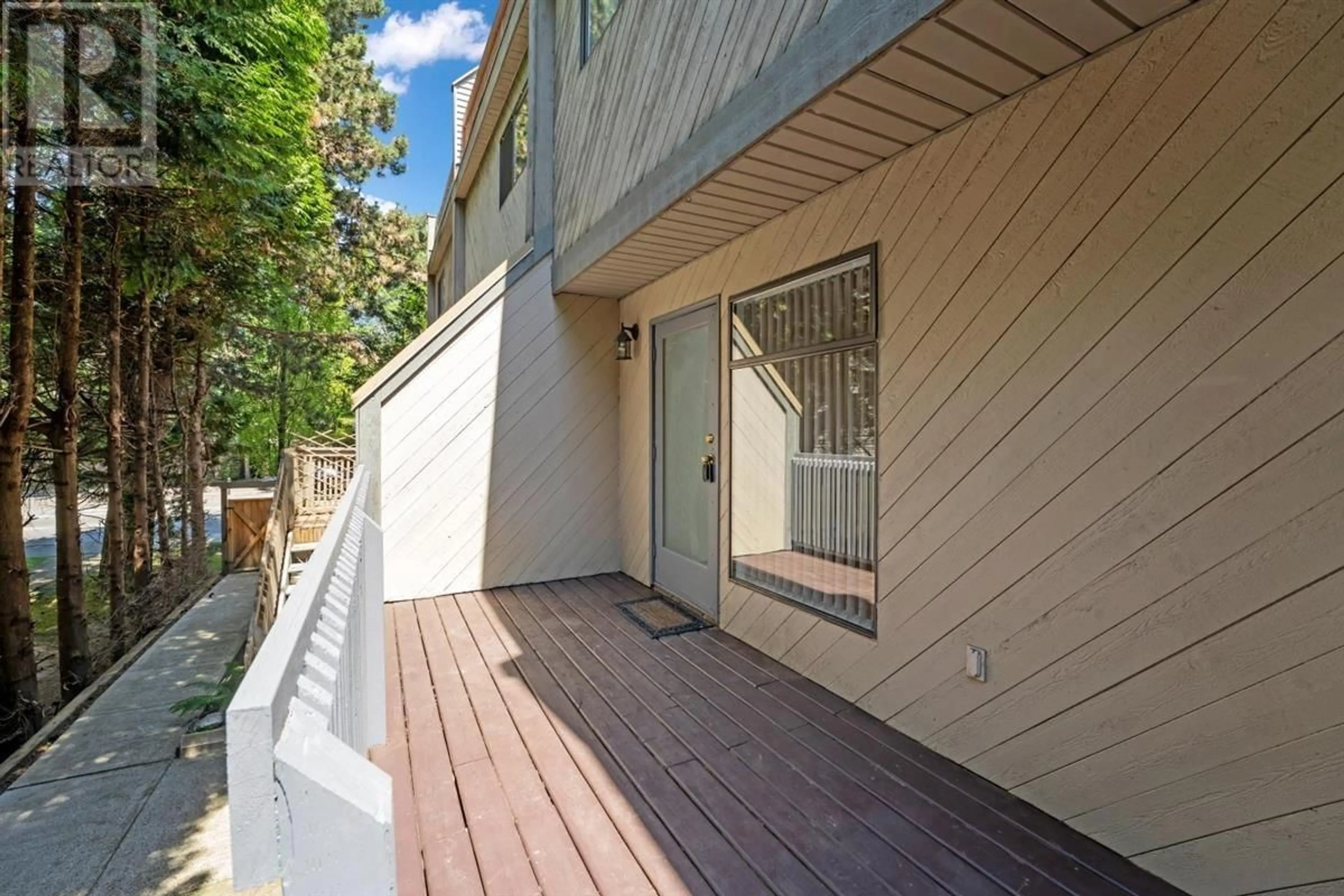 Patio, street for 14 - 8820 WESTMINSTER HIGHWAY, Richmond British Columbia V6X1A8
