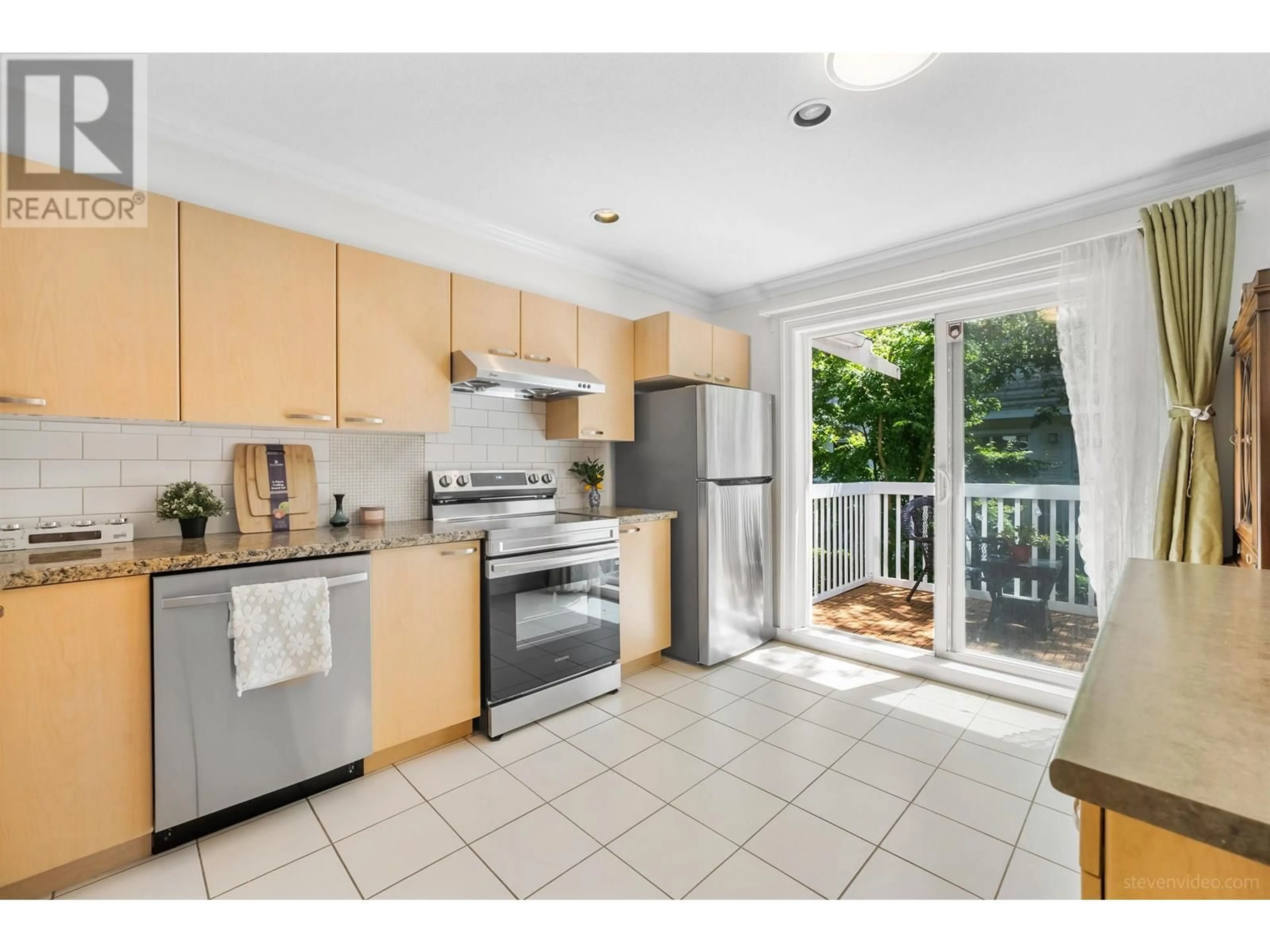 Standard kitchen, unknown for 44 - 7533 HEATHER STREET, Richmond British Columbia V6Y2P8