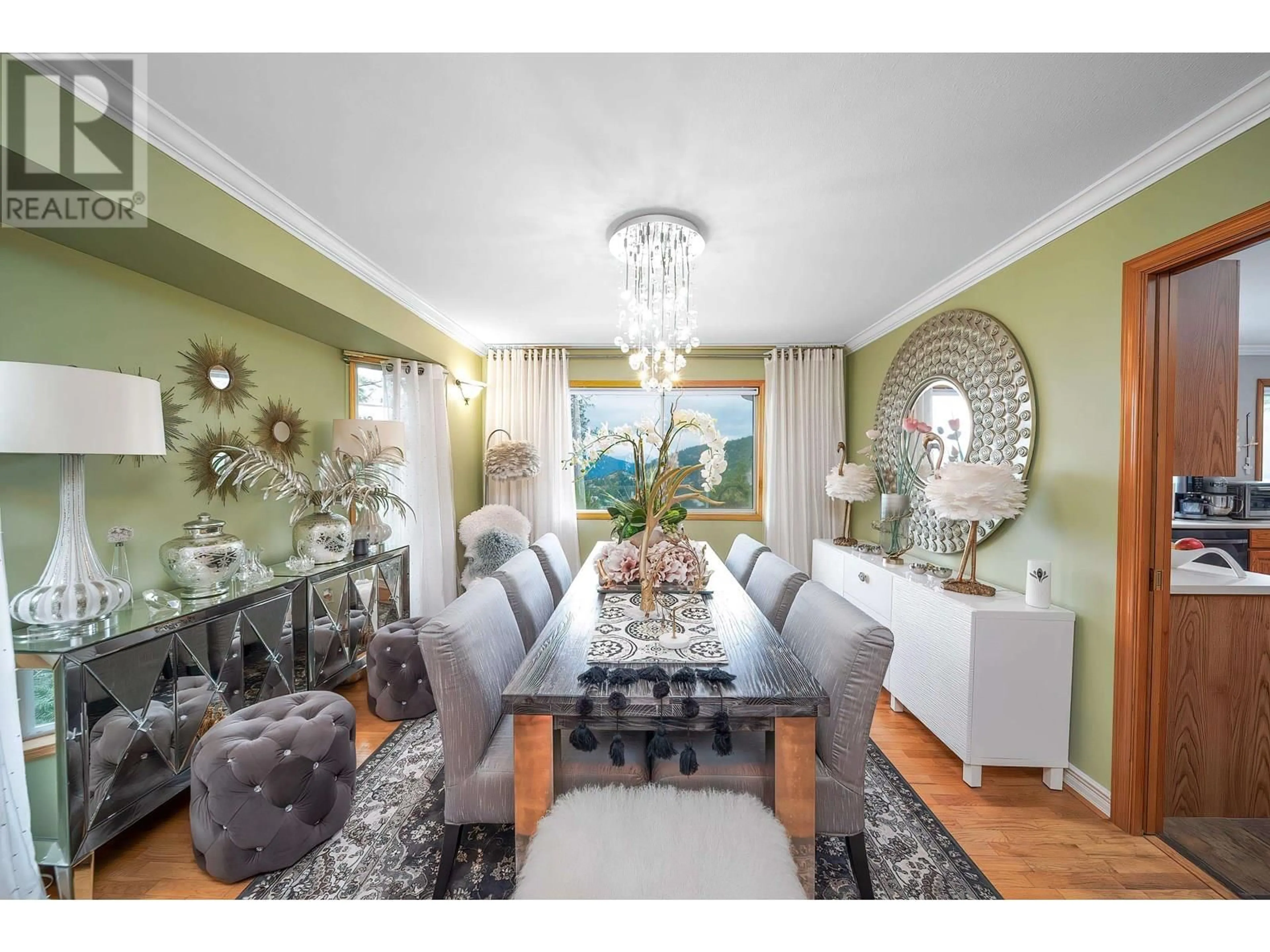 Dining room, unknown for 5343 MONTE BRE CRESCENT, West Vancouver British Columbia V7W3A7