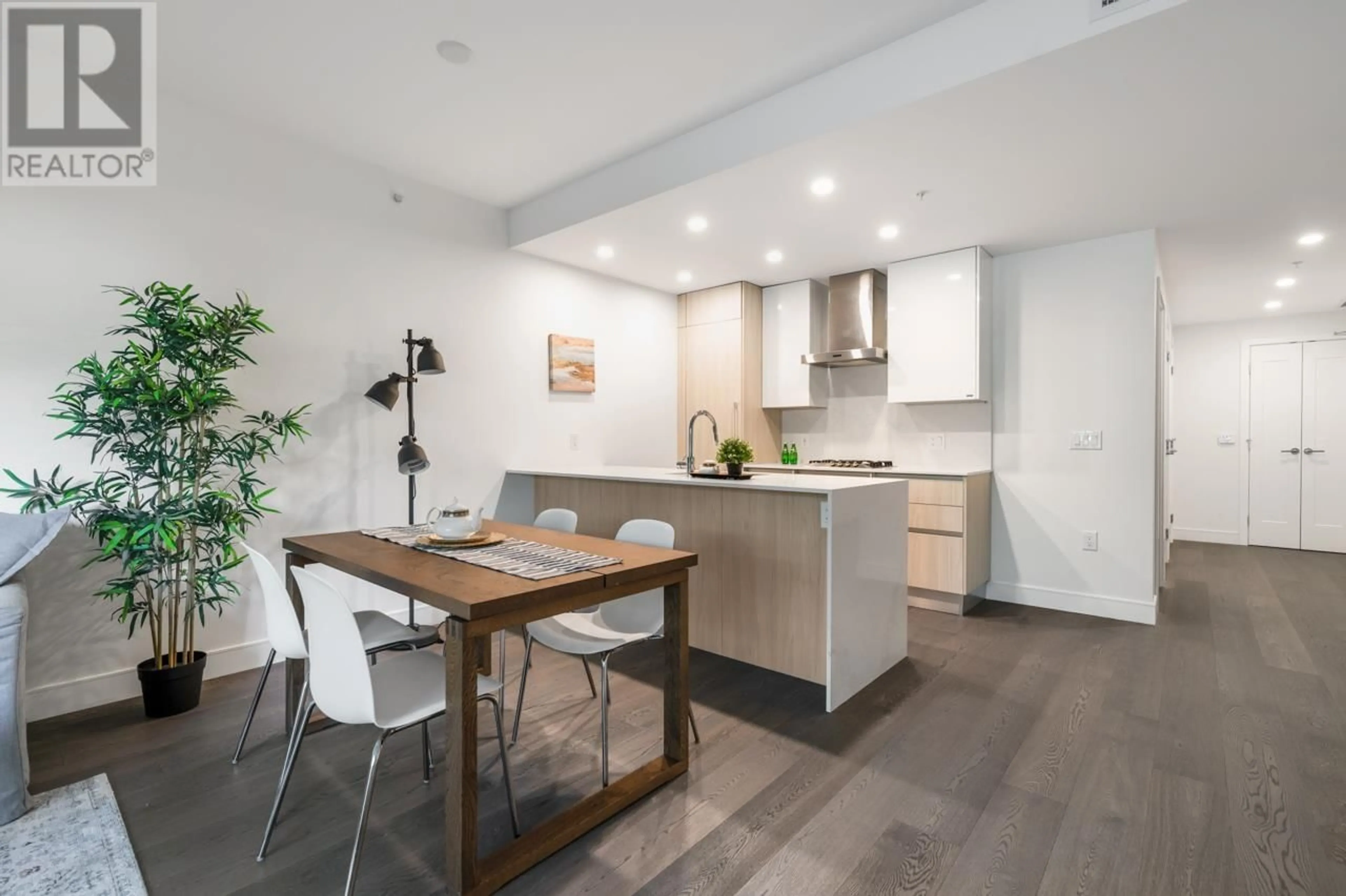 Open concept kitchen, unknown for 103 - 477 59 TH AVENUE, Vancouver British Columbia V5X1X4