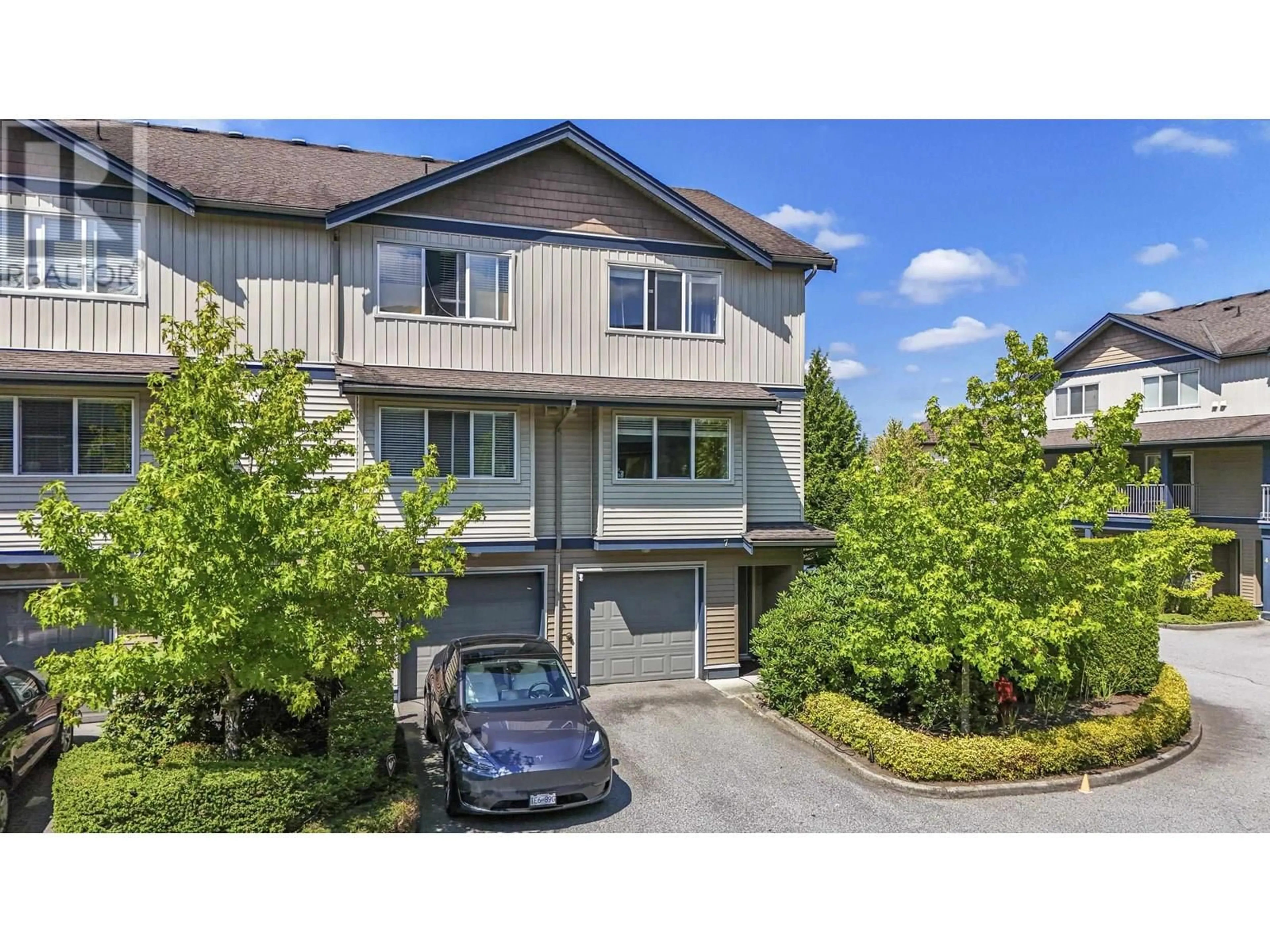 A pic from outside/outdoor area/front of a property/back of a property/a pic from drone, street for 7 - 1268 RIVERSIDE DRIVE, Port Coquitlam British Columbia V3B0A8