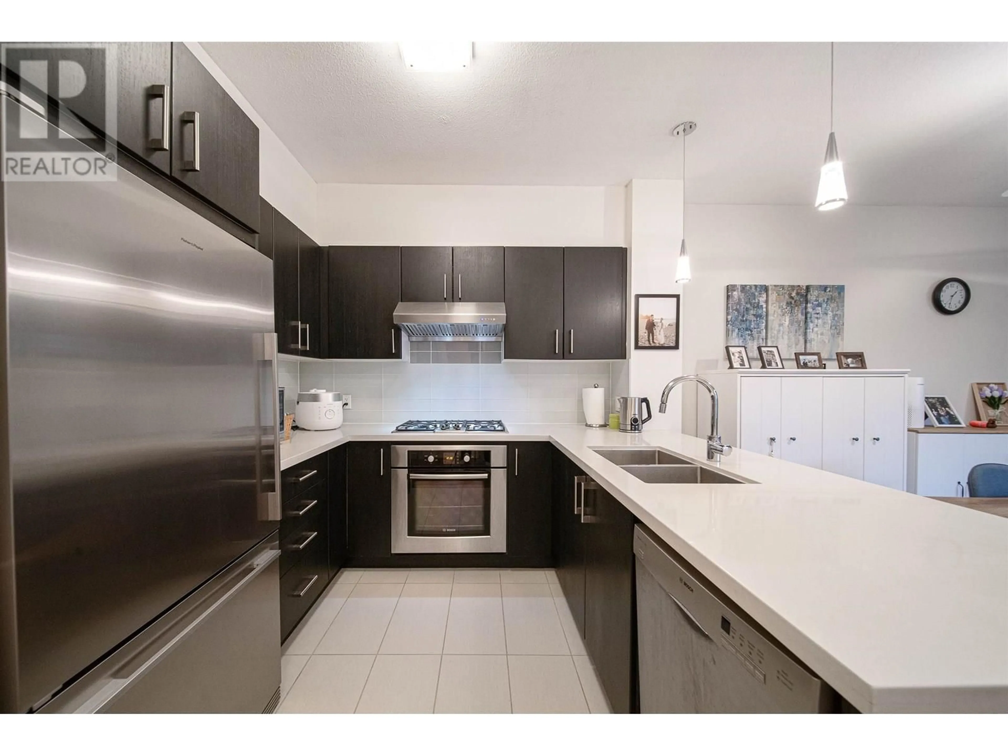 Standard kitchen, unknown for 419 - 3163 RIVERWALK AVENUE, Vancouver British Columbia V5S0A8