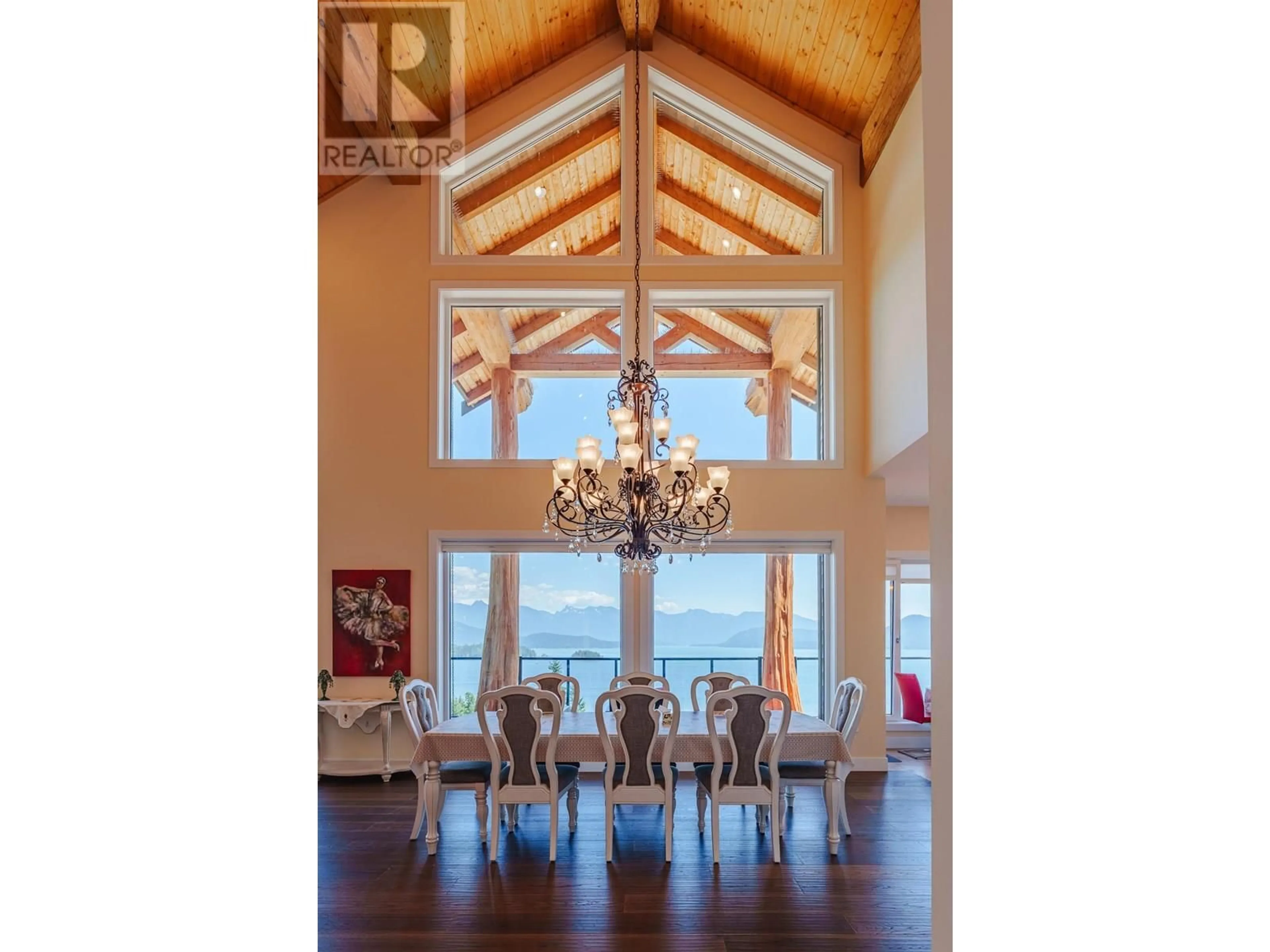 Dining room, wood/laminate floor for 1246 ST ANDREWS ROAD, Gibsons British Columbia V0N1V1