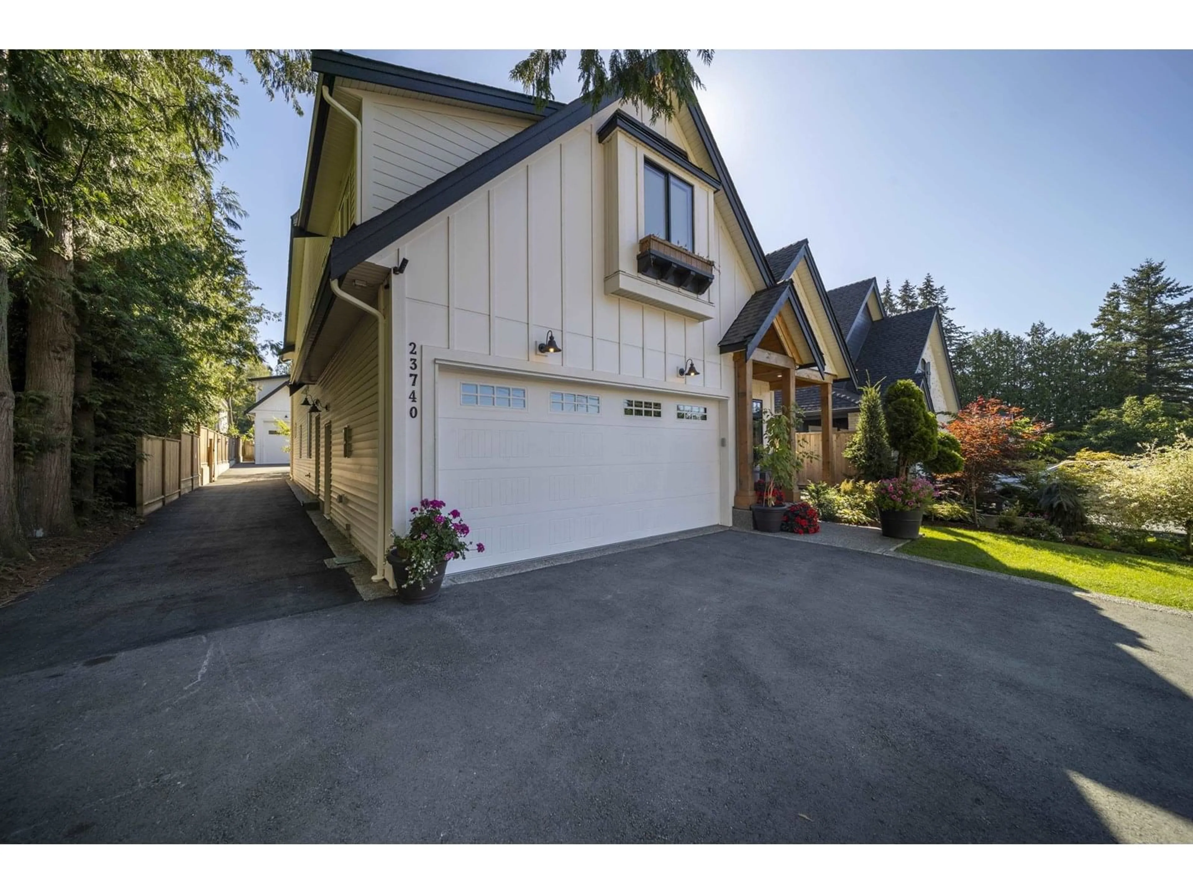 Home with vinyl exterior material, street for 23740 OLD YALE, Langley British Columbia V2Z2K4