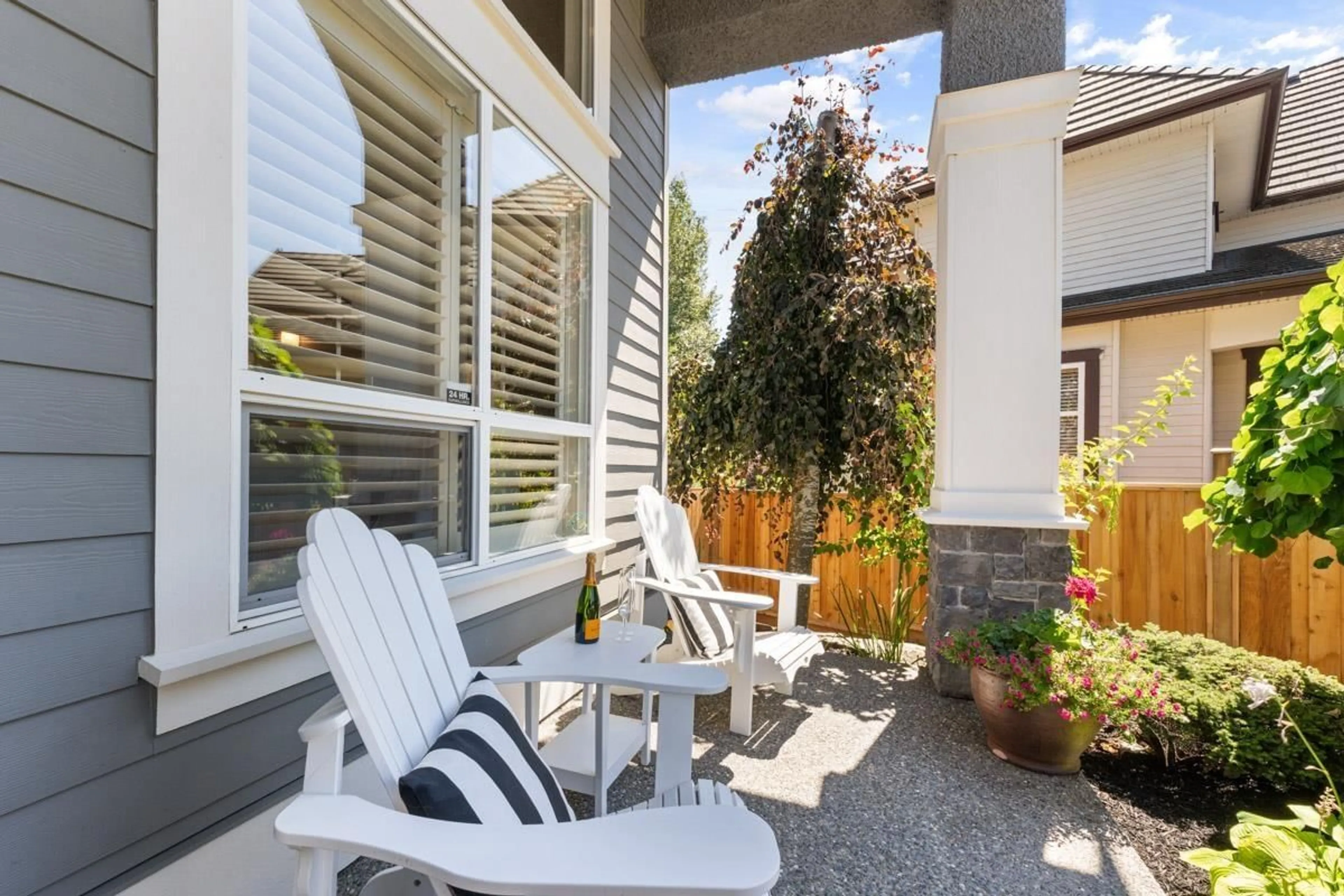 Patio, street for 3370 141, Surrey British Columbia V4P3L7