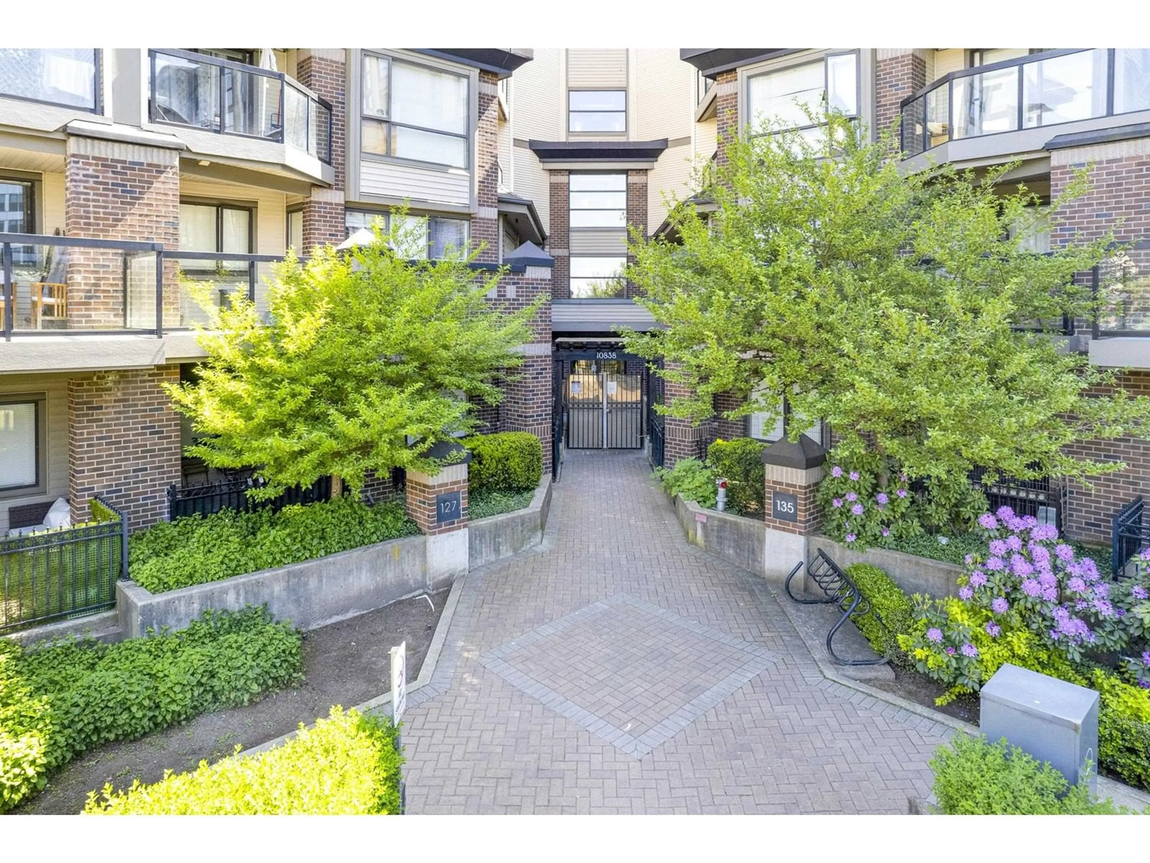 Unknown for 142 - 10838 CITY, Surrey British Columbia V3T5X9