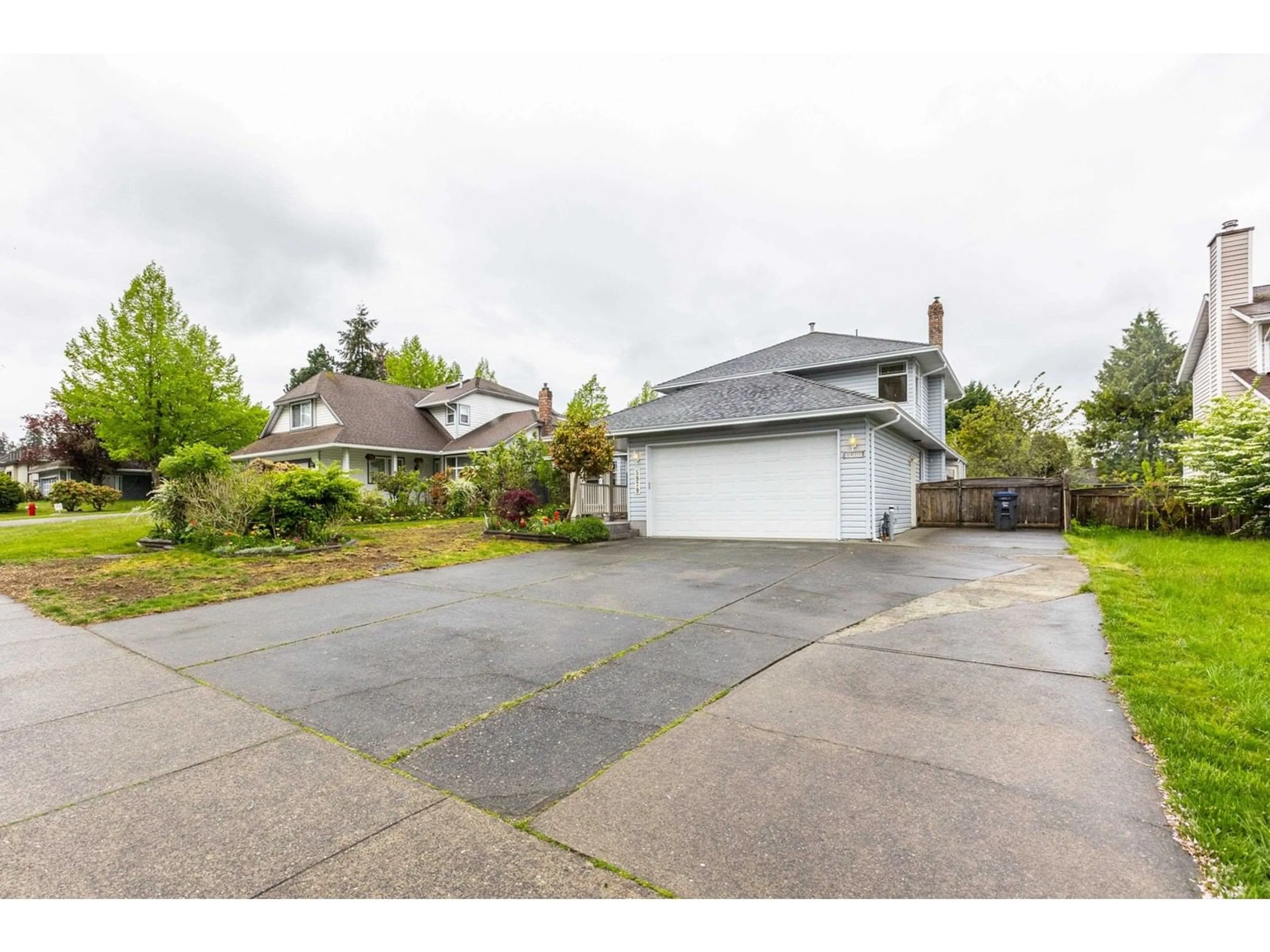 A pic from outside/outdoor area/front of a property/back of a property/a pic from drone, street for 5979 135, Surrey British Columbia V3X1L2