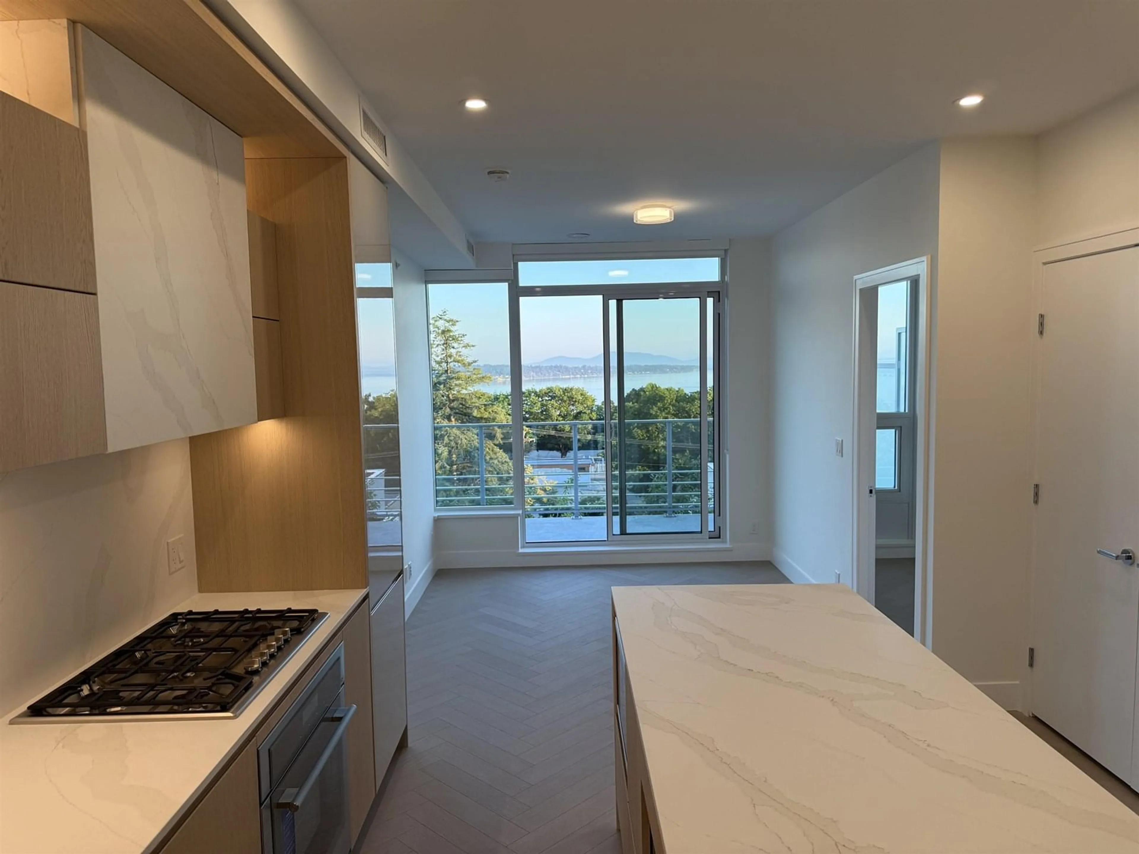 Unknown for 410 - 1342 JOHNSTON, White Rock British Columbia V4B3Z2