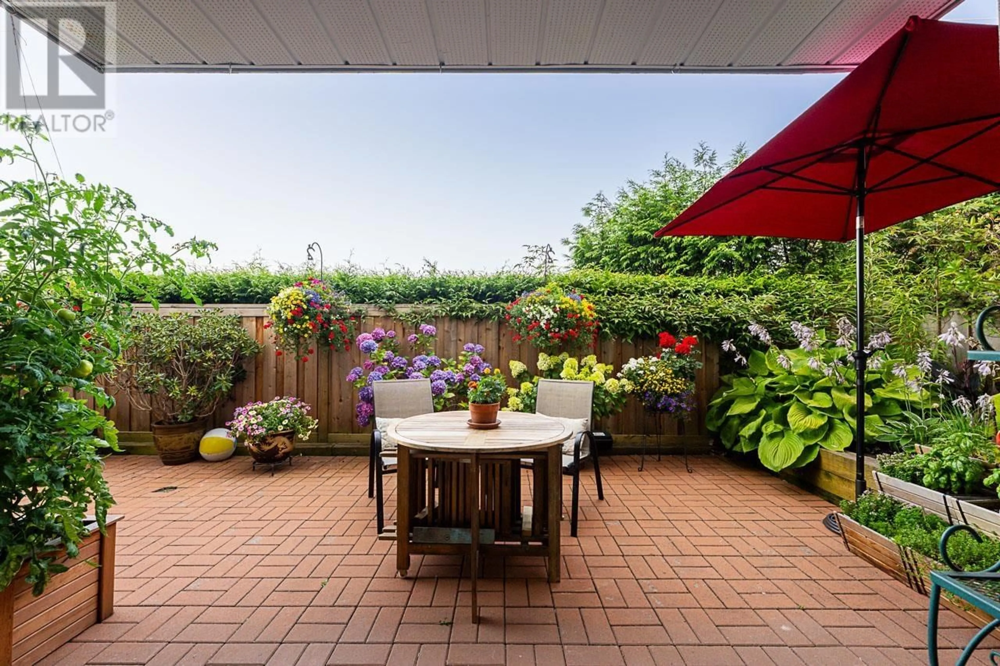 Patio, street for 105 - 1140 55 STREET, Delta British Columbia V4M3J8