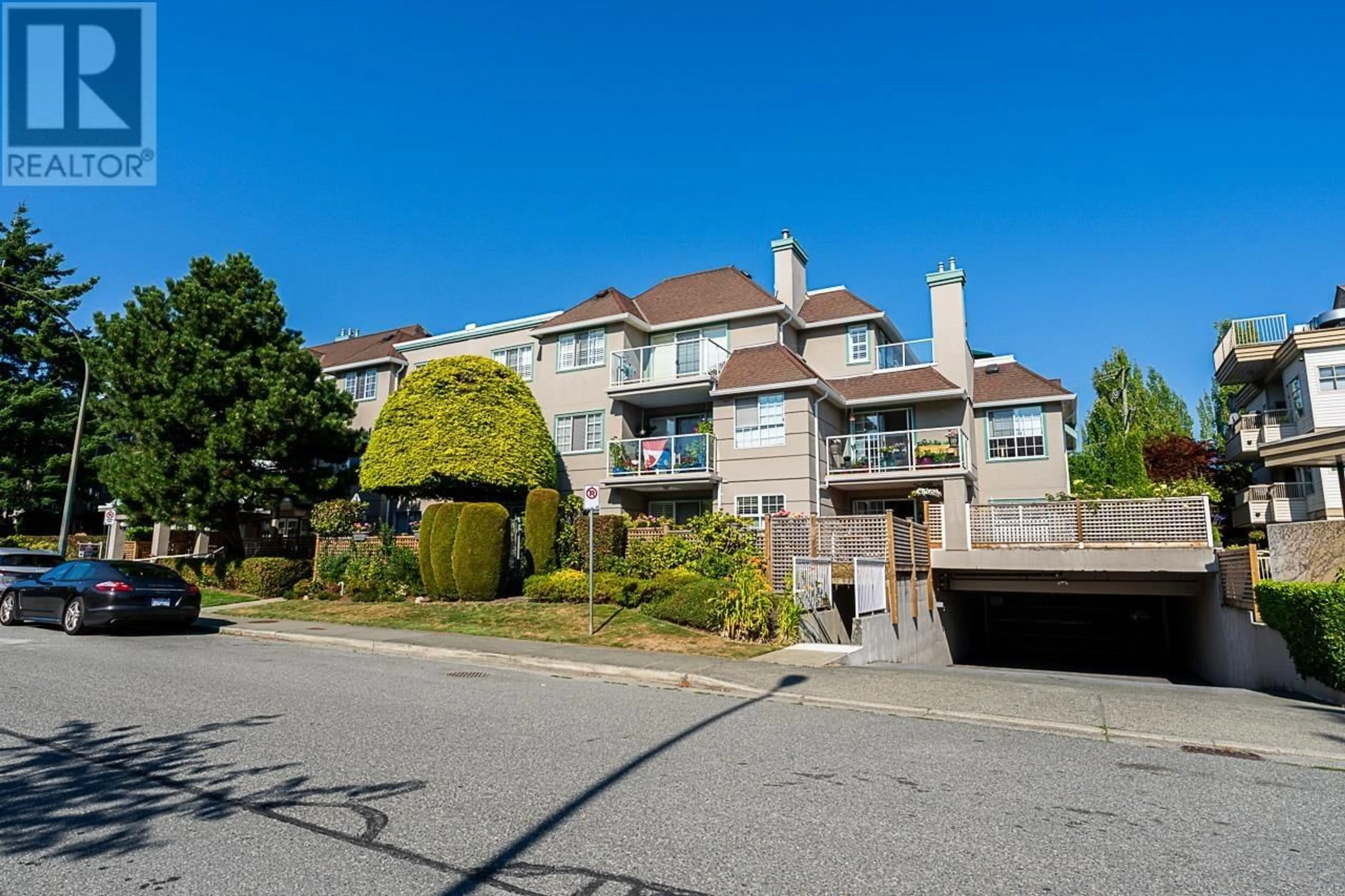 Patio, street for 105 - 1140 55 STREET, Delta British Columbia V4M3J8
