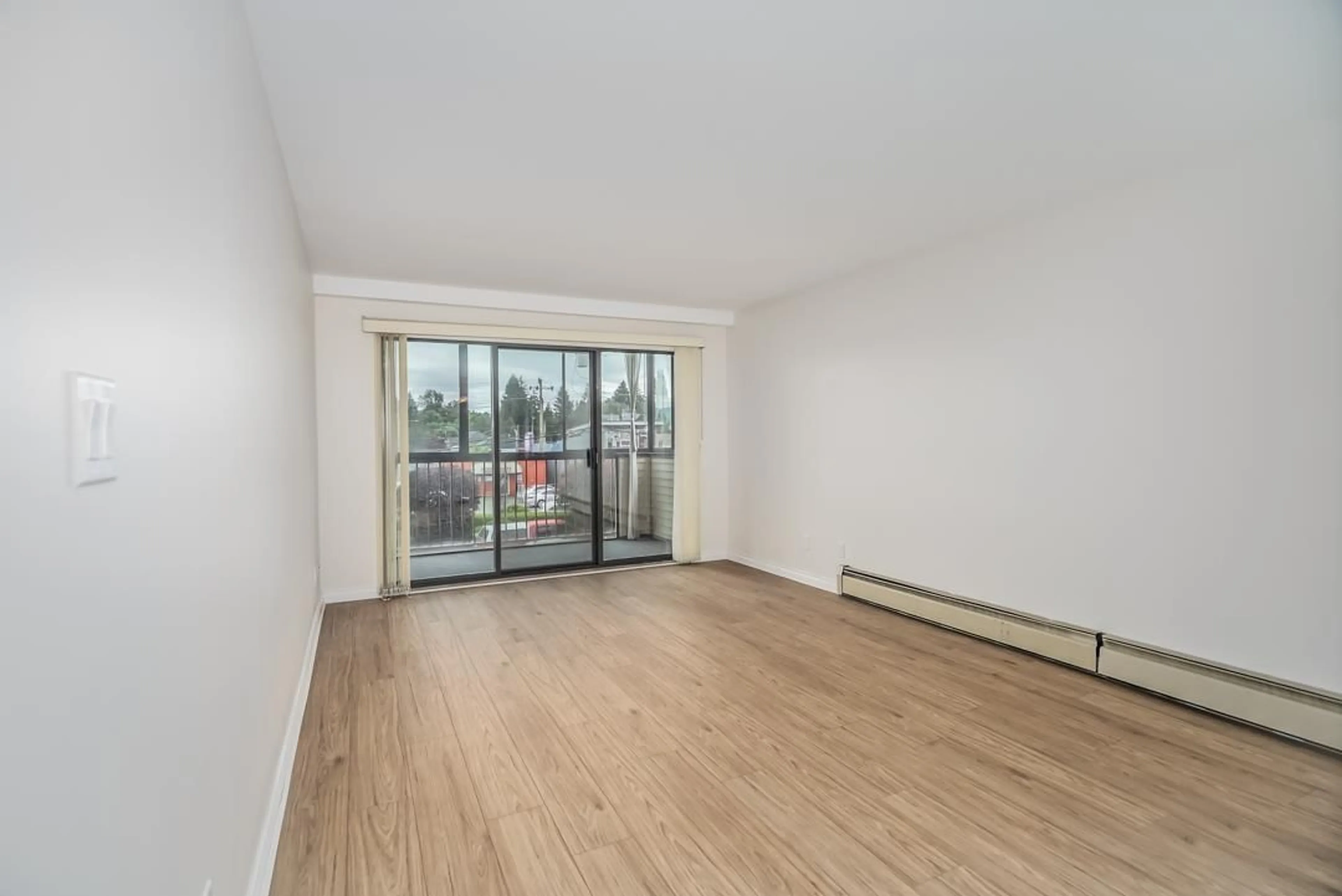 A pic of a room for 201 - 33369 OLD YALE, Abbotsford British Columbia V2S2J6