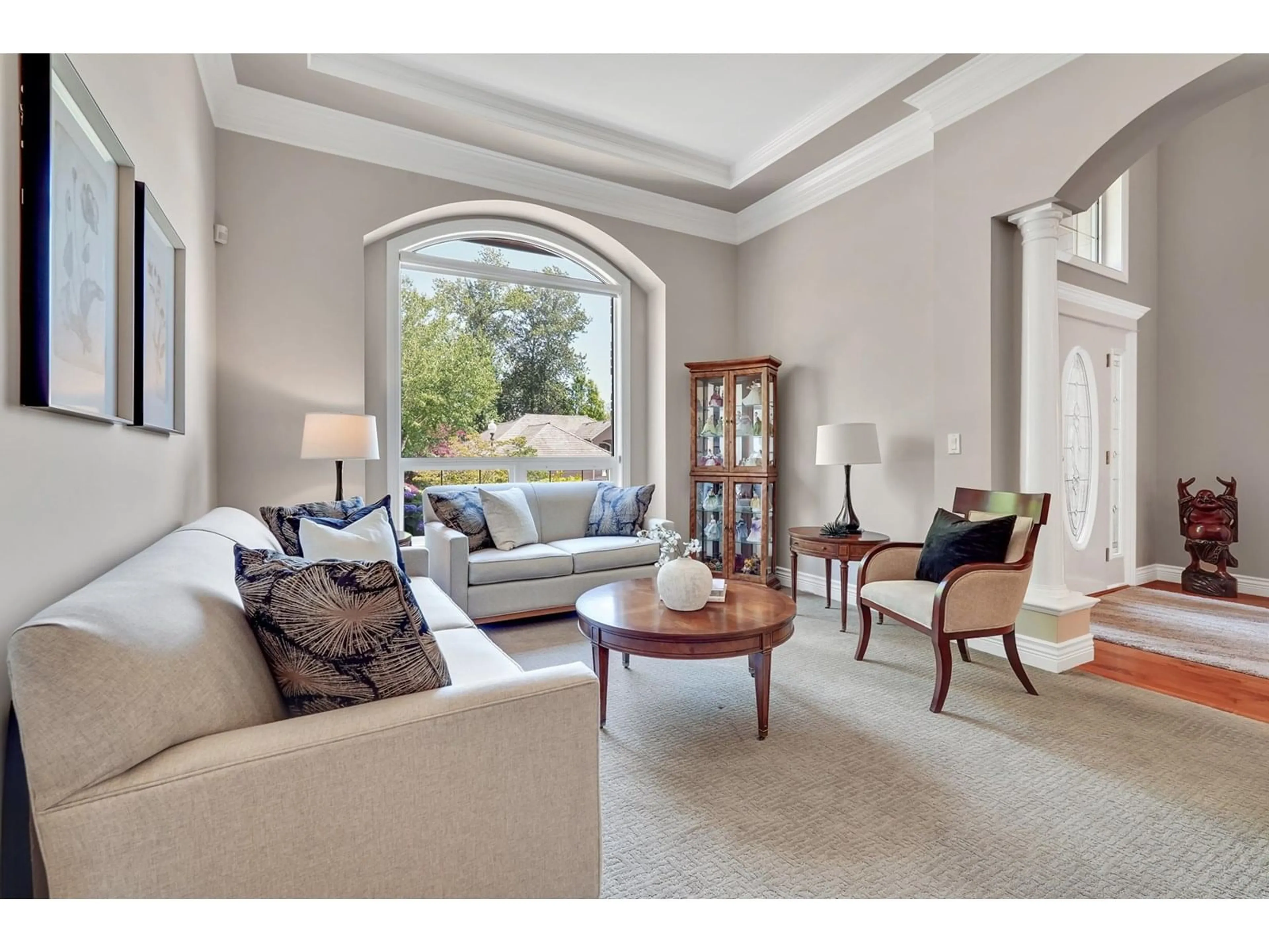 Living room with furniture, unknown for 16338 MORGAN CREEK, Surrey British Columbia V3S0H5