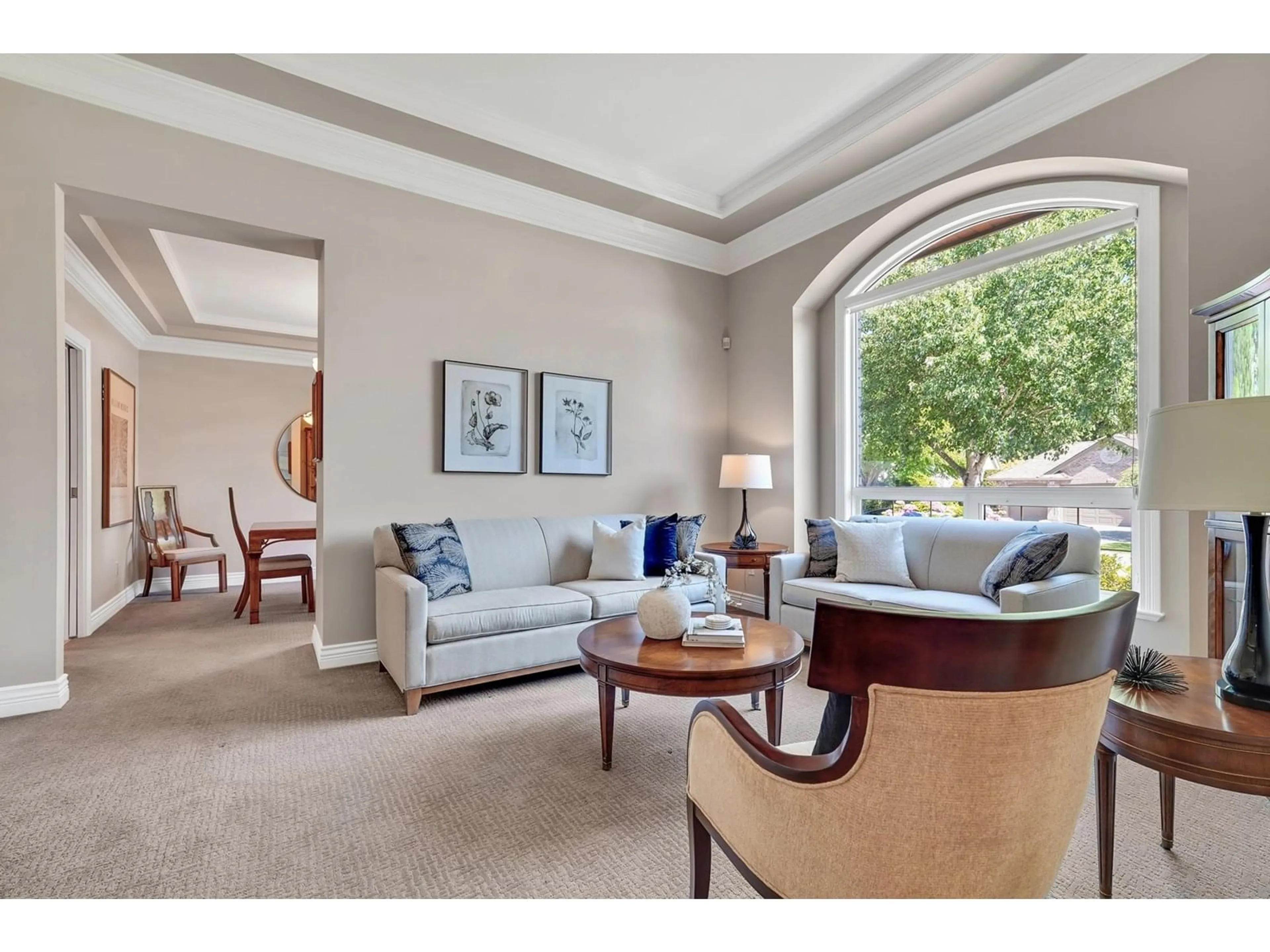 Living room with furniture, unknown for 16338 MORGAN CREEK, Surrey British Columbia V3S0H5