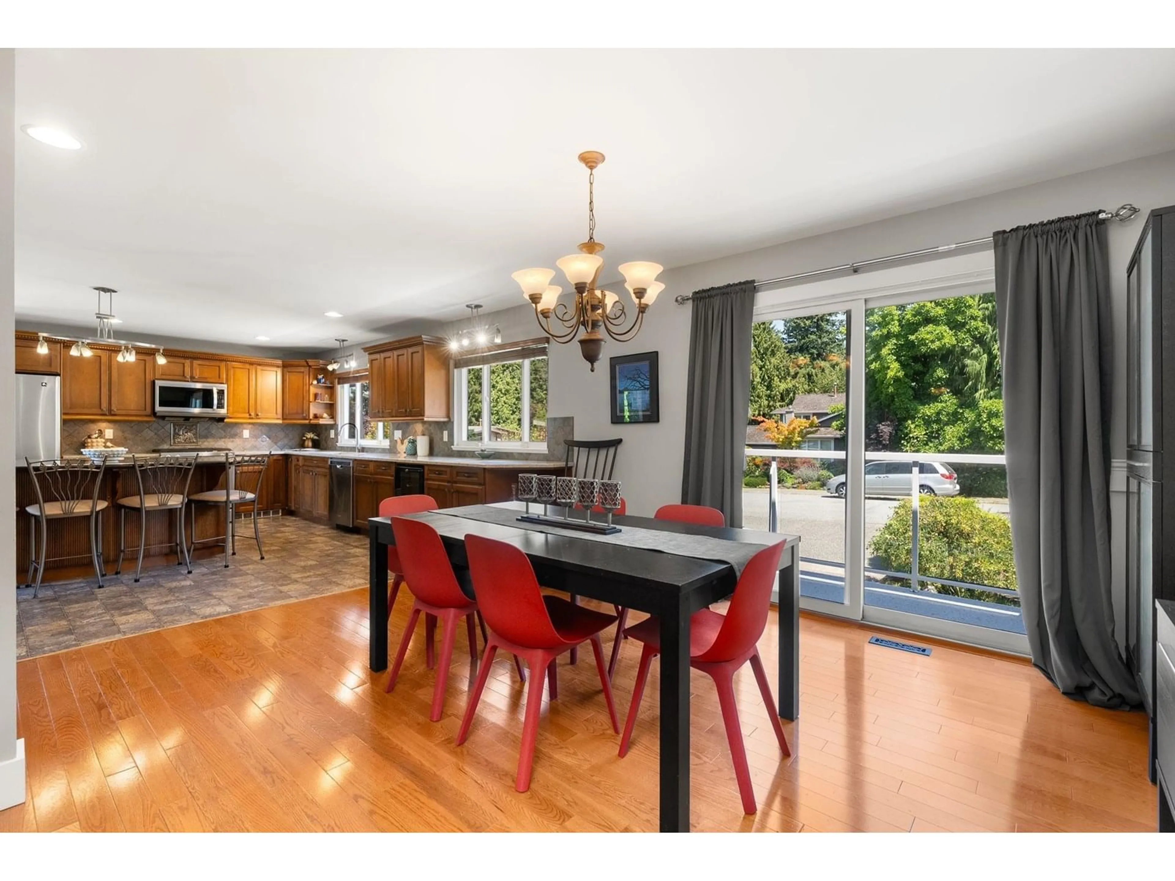 Open concept kitchen, unknown for 6743 STONEY, Delta British Columbia V4E1L1