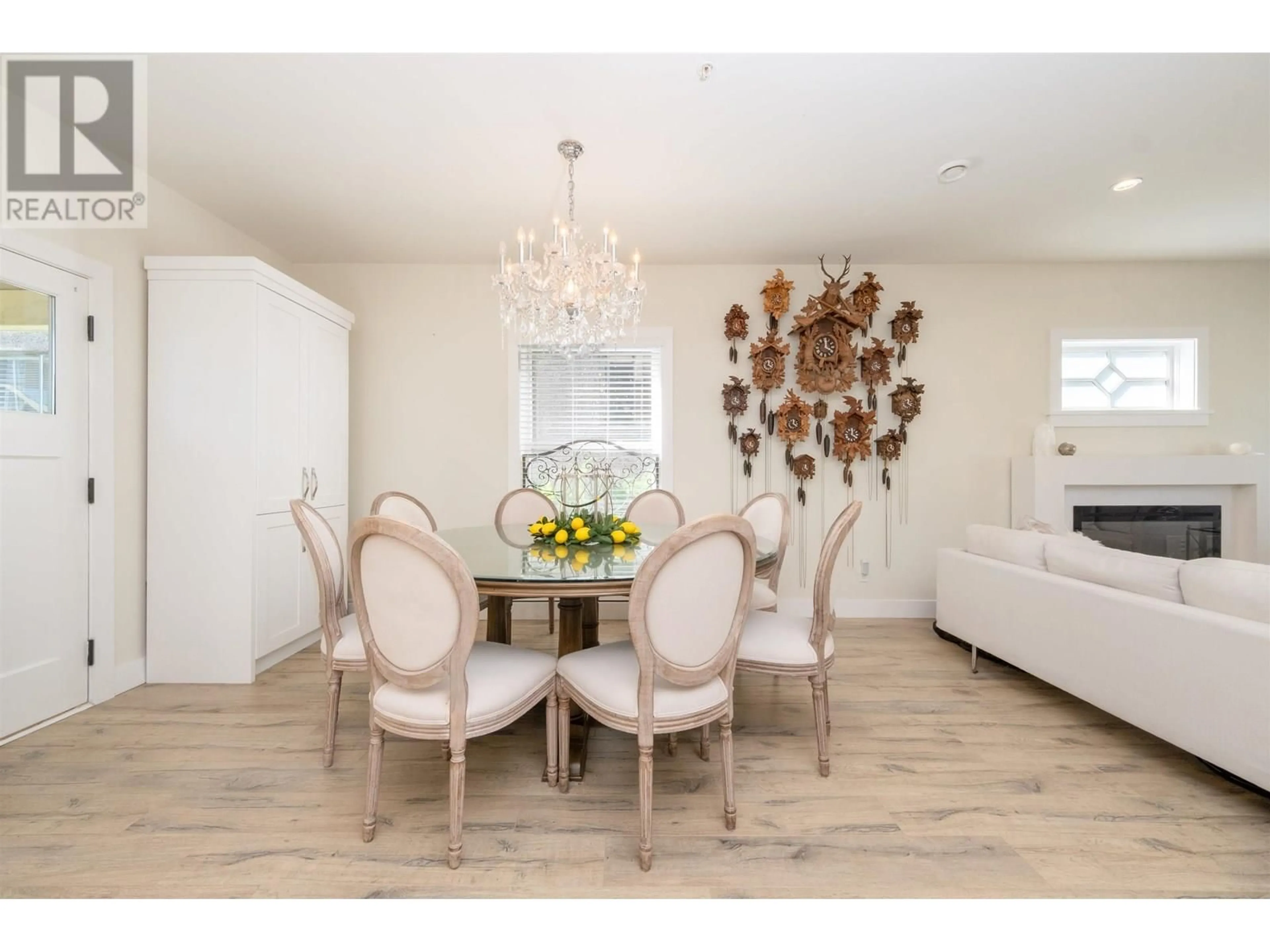 Dining room, wood/laminate floor for 408 EIGHTH STREET, New Westminster British Columbia V3M0K1