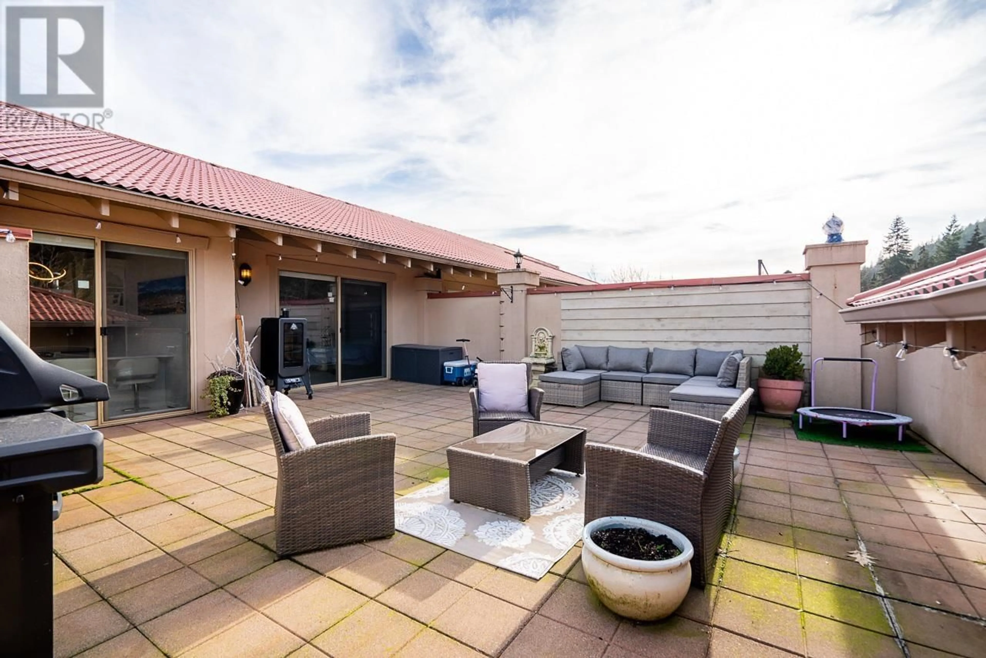 Patio, unknown for 408 - 3176 PLATEAU BOULEVARD, Coquitlam British Columbia V3E3J2