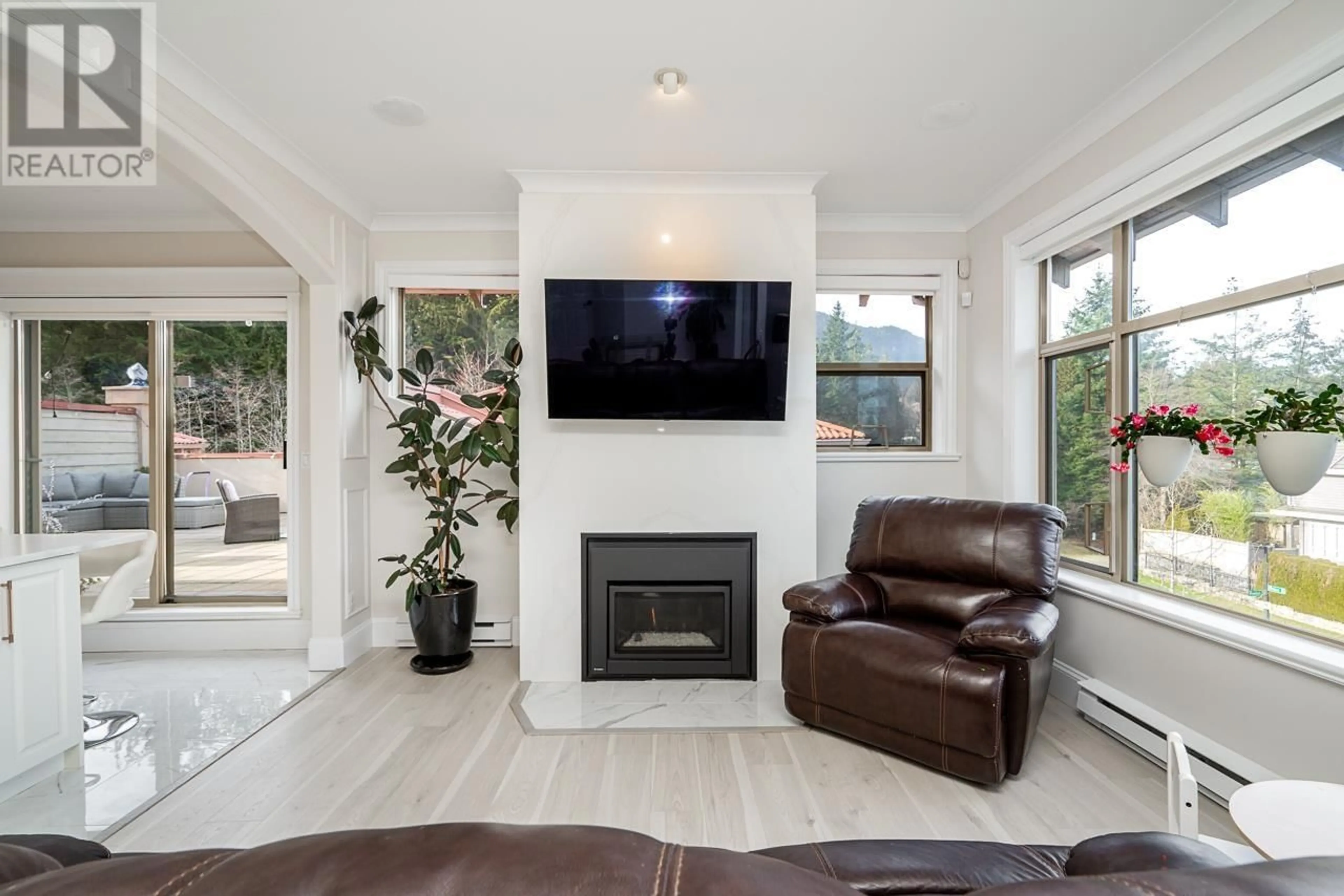 Living room with furniture, ceramic/tile floor for 408 - 3176 PLATEAU BOULEVARD, Coquitlam British Columbia V3E3J2