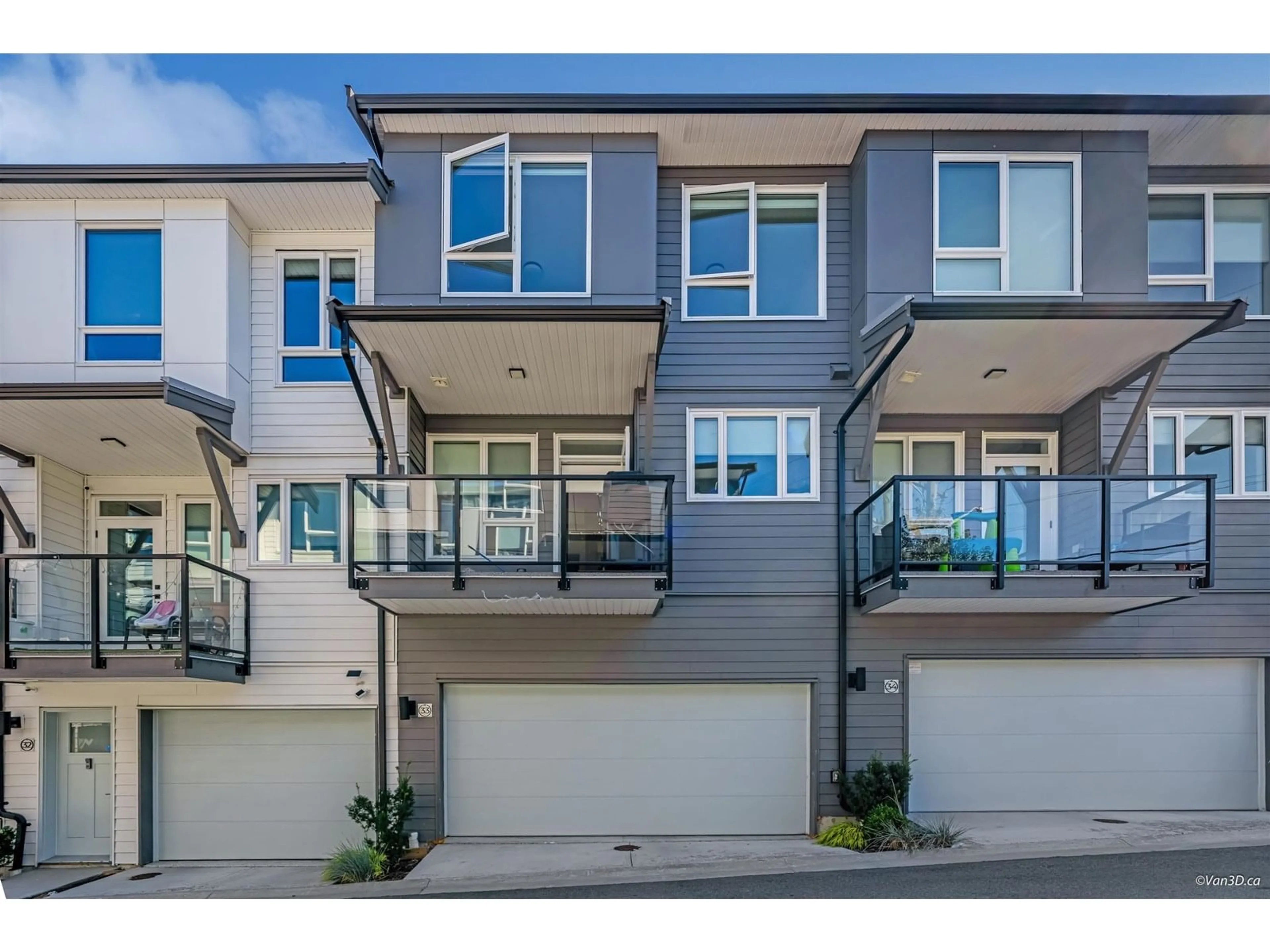 Home with vinyl exterior material, street for 33 - 15030 28, Surrey British Columbia V4P0H3
