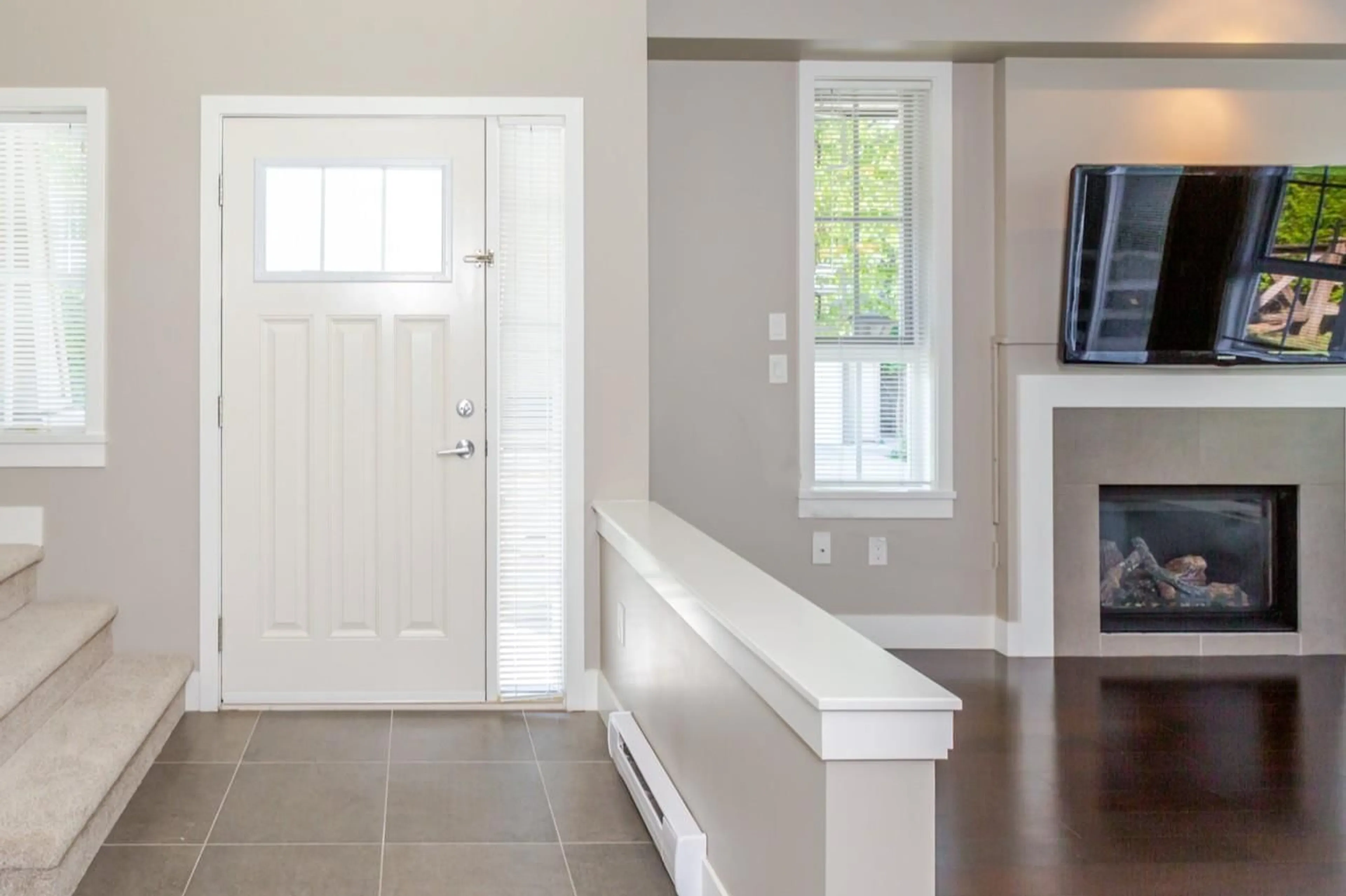 Indoor entryway for 22 - 2501 161A, Surrey British Columbia V3S7Y6