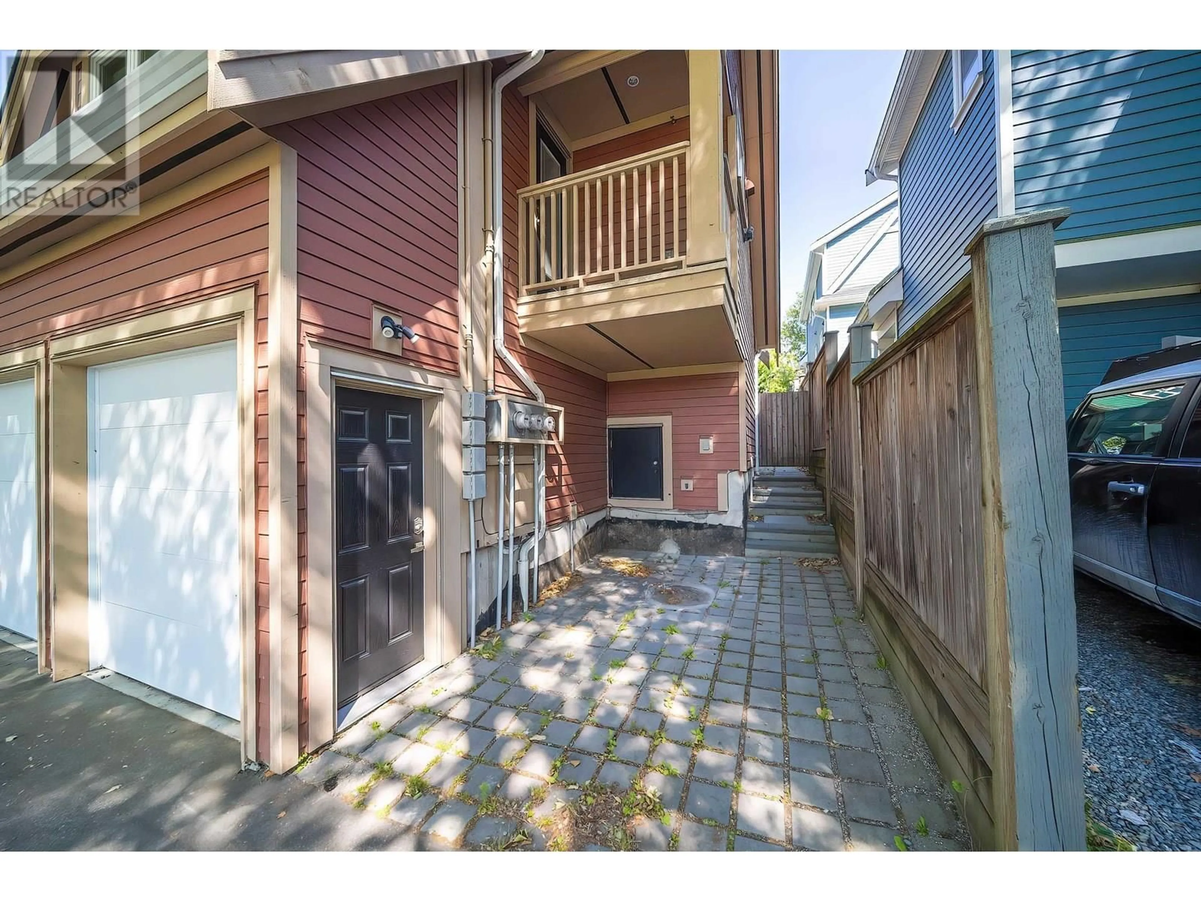 Patio, street for 4513 NANAIMO STREET, Vancouver British Columbia V5N5J2