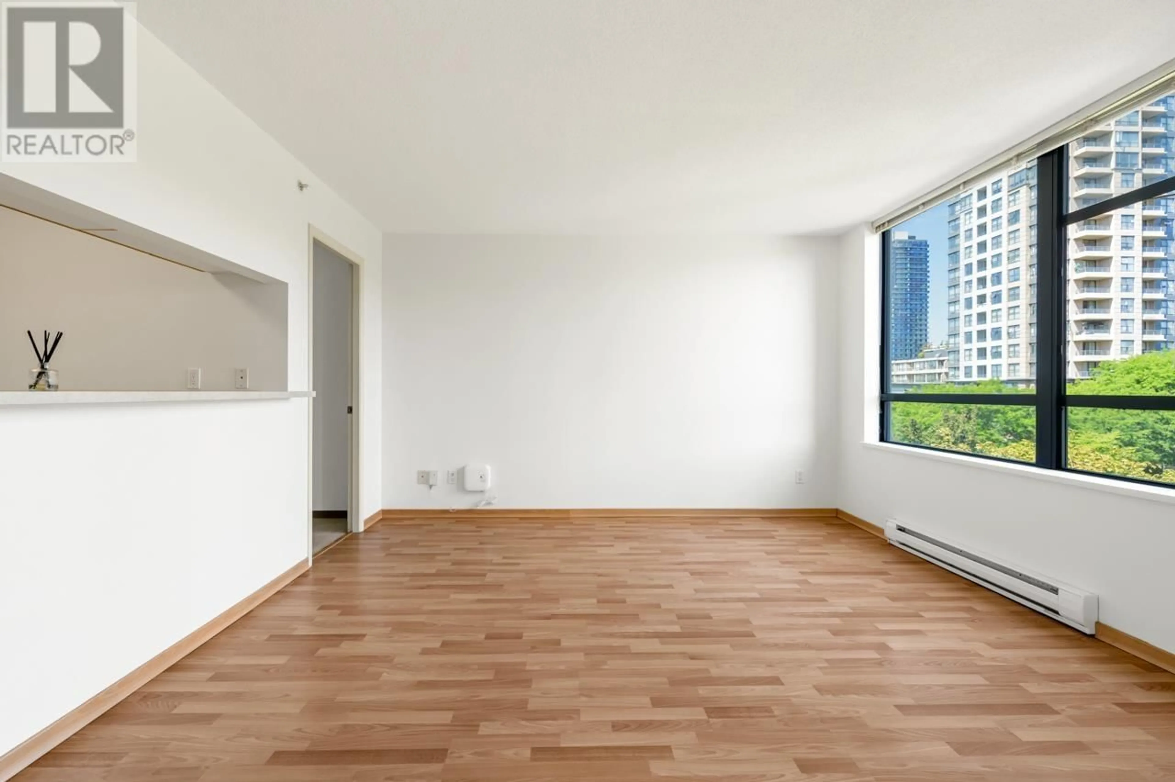 A pic of a room for 510 - 3520 CROWLEY DRIVE, Vancouver British Columbia V5R6G9