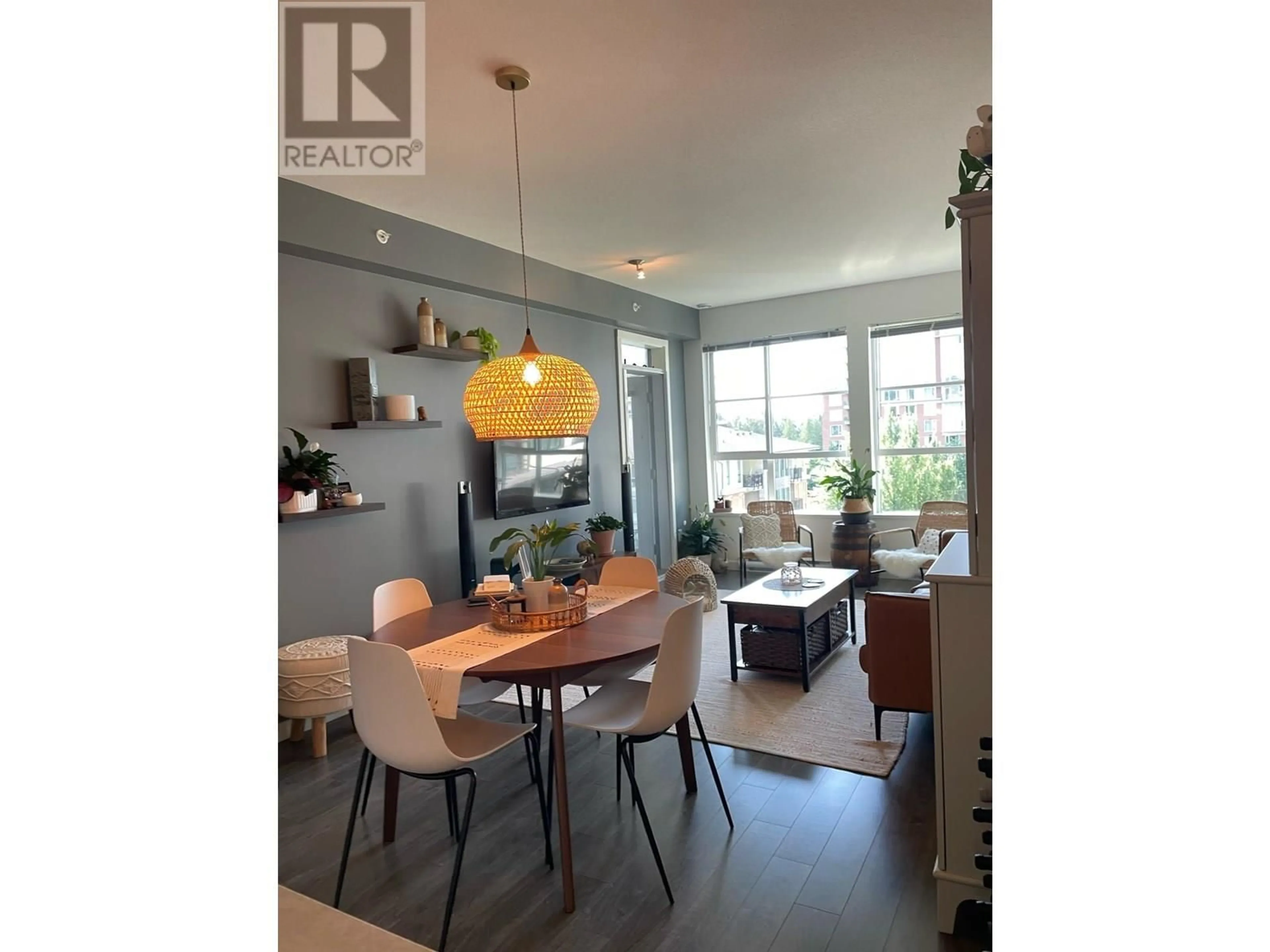Open concept kitchen, wood/laminate floor for 511 - 1151 WINDSOR MEWS, Coquitlam British Columbia V3B0M9