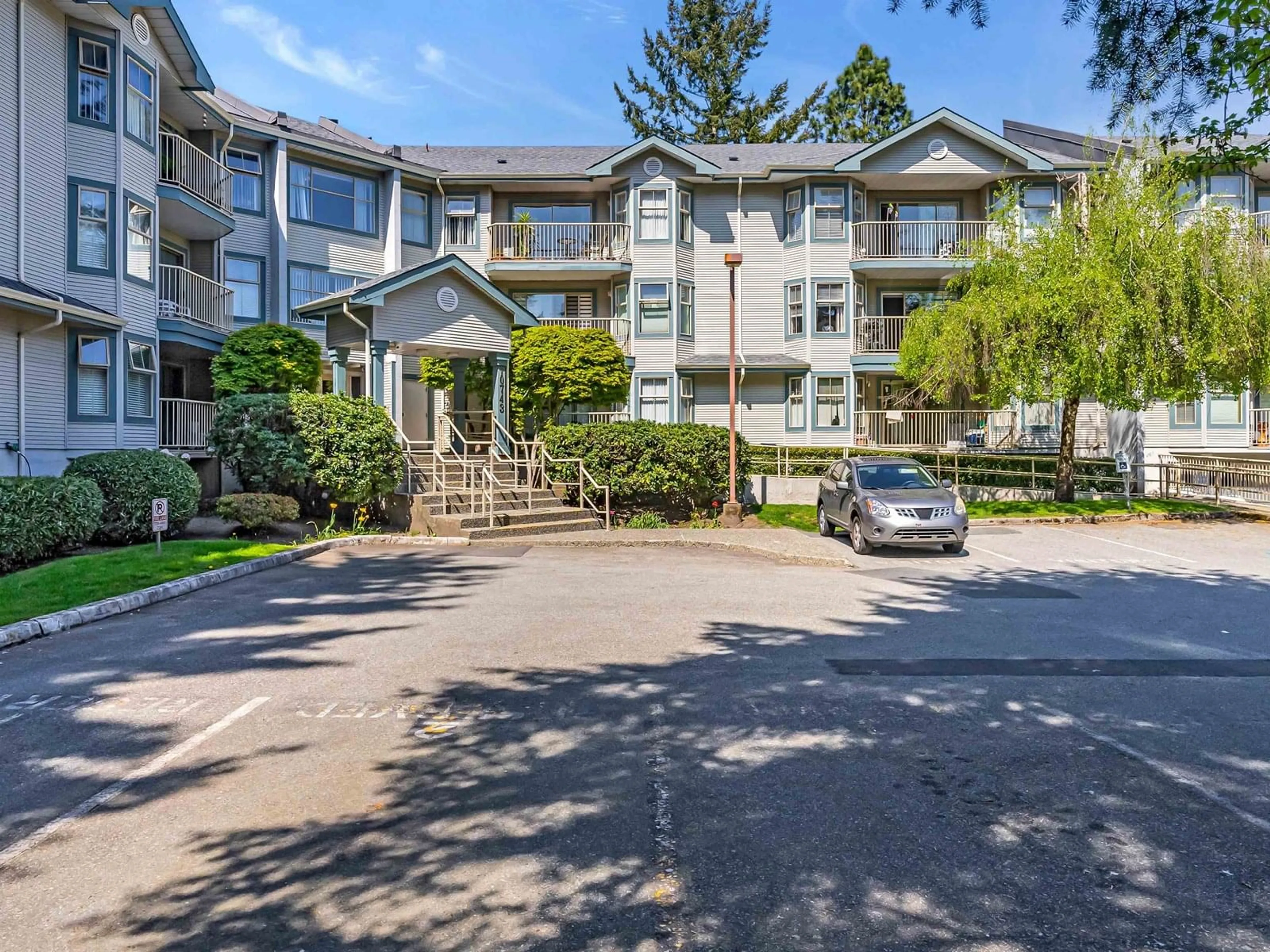 A pic from outside/outdoor area/front of a property/back of a property/a pic from drone, mountain view for 208 - 10743 139, Surrey British Columbia V3T4L8
