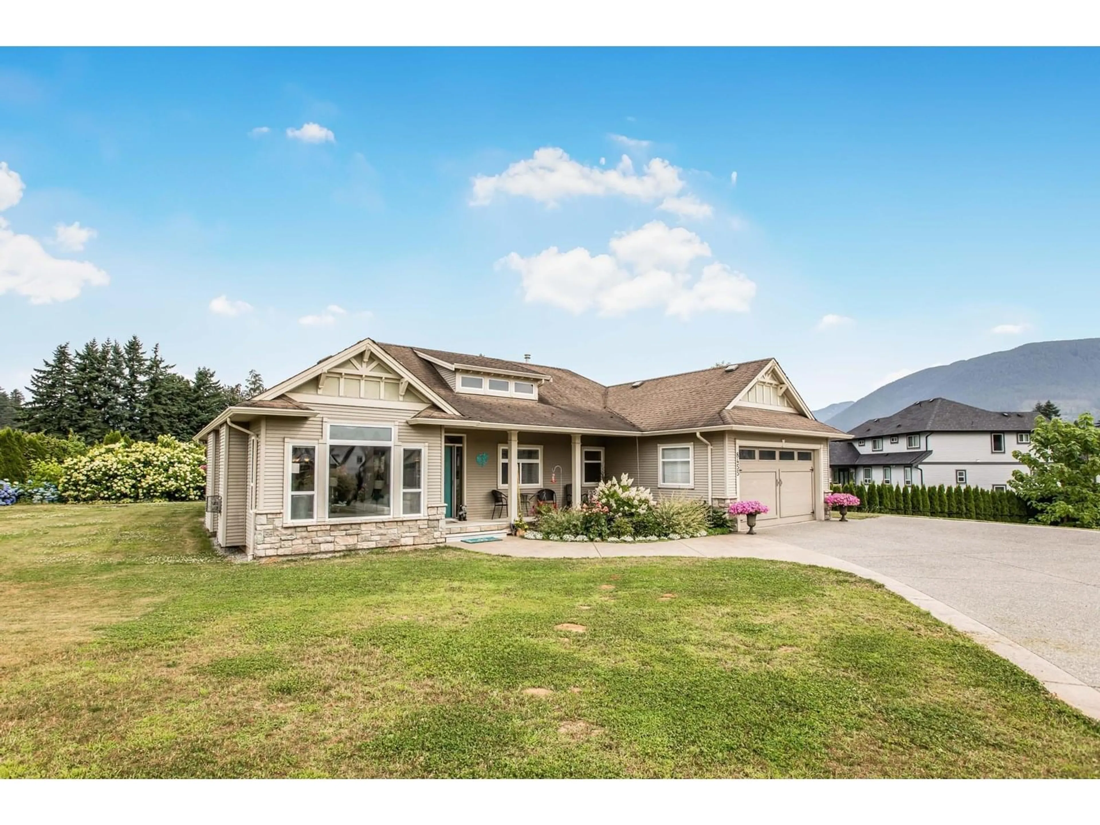 Home with vinyl exterior material, mountain view for 8455 JACK, Mission British Columbia V2V6S6