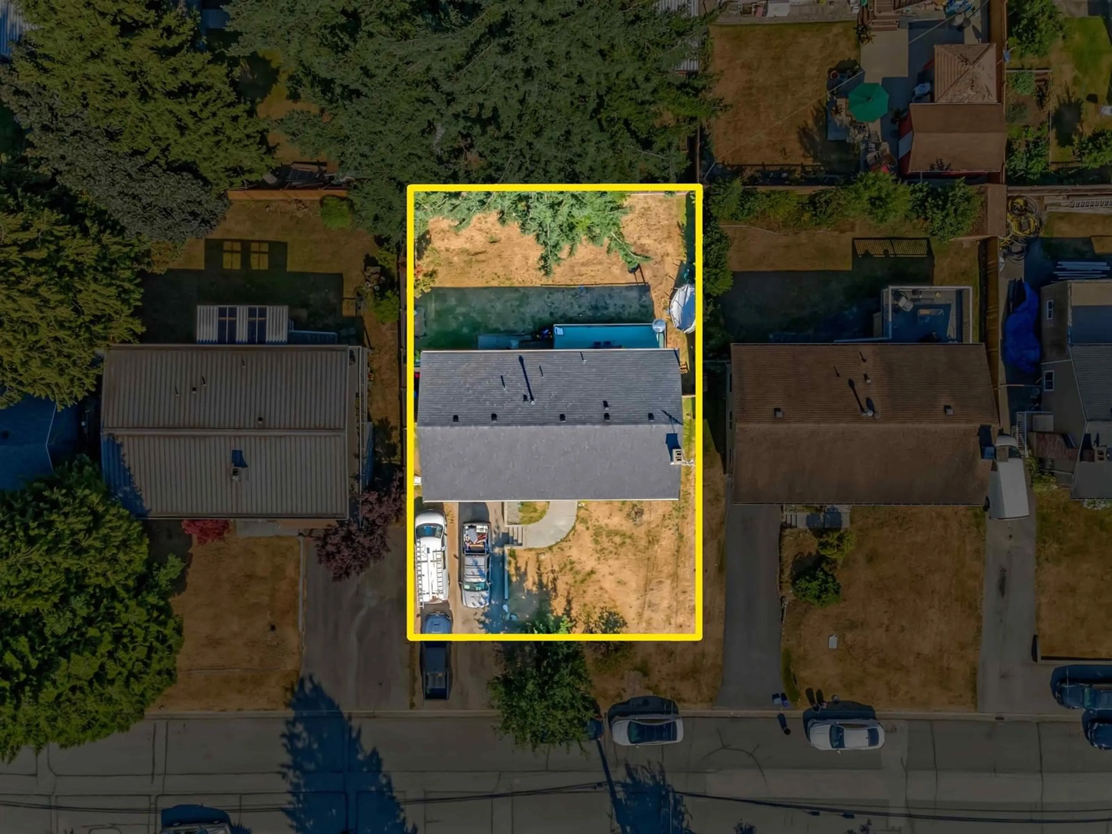 A pic from outside/outdoor area/front of a property/back of a property/a pic from drone, street for 8270 118, Delta British Columbia V4C6H2