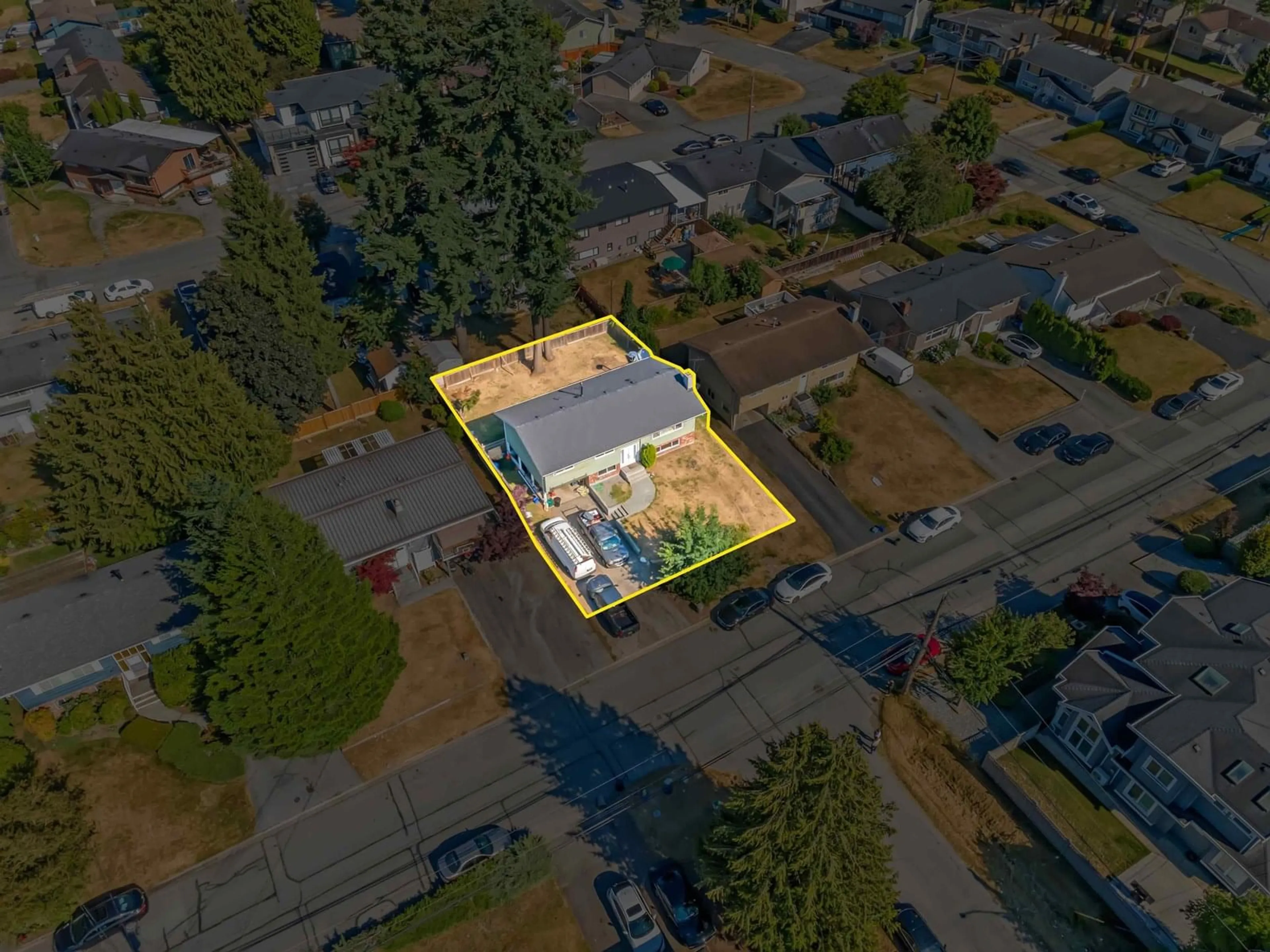 A pic from outside/outdoor area/front of a property/back of a property/a pic from drone, street for 8270 118, Delta British Columbia V4C6H2
